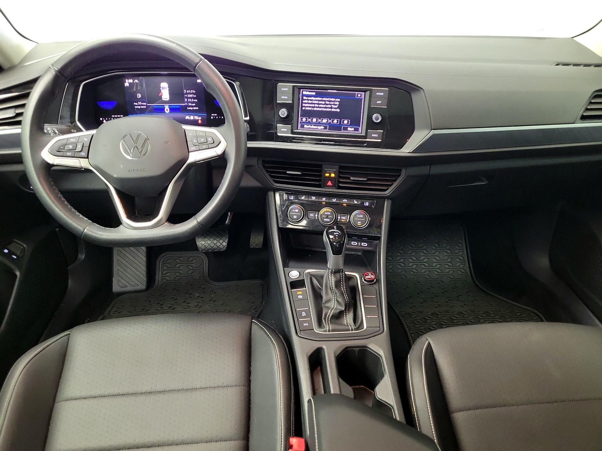 Thumbnail: 2024 Volkswagen Jetta - 9