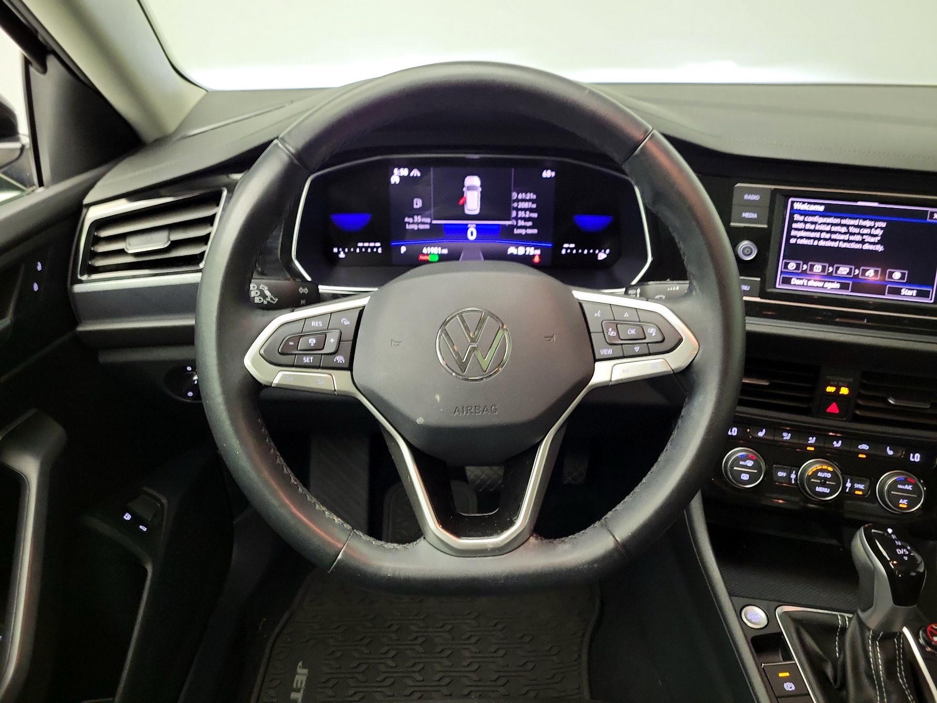 Thumbnail: 2024 Volkswagen Jetta - 10