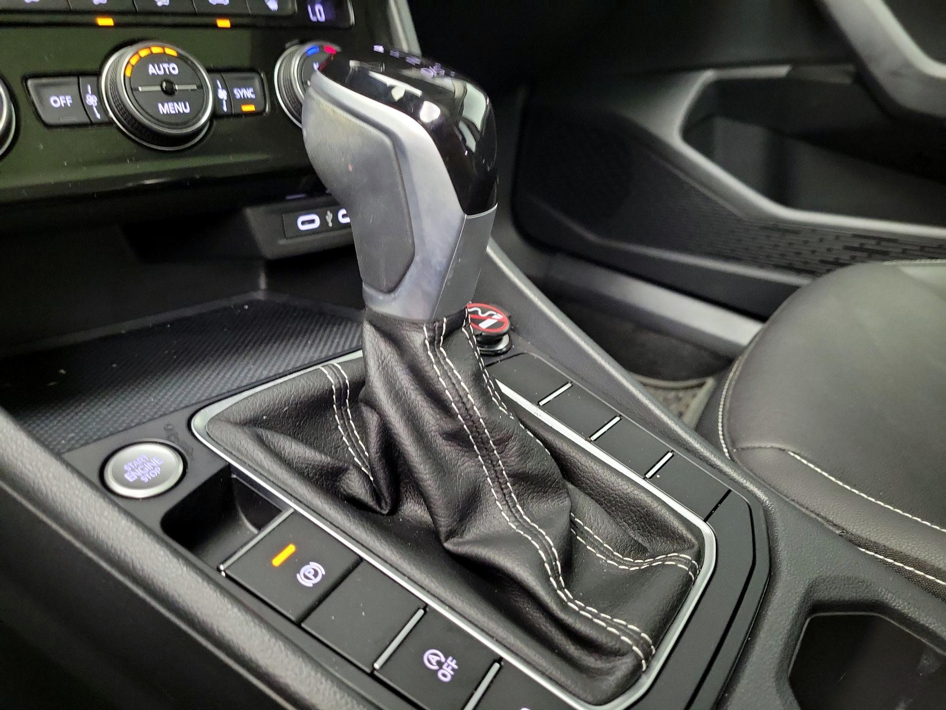 Thumbnail: 2024 Volkswagen Jetta - 17