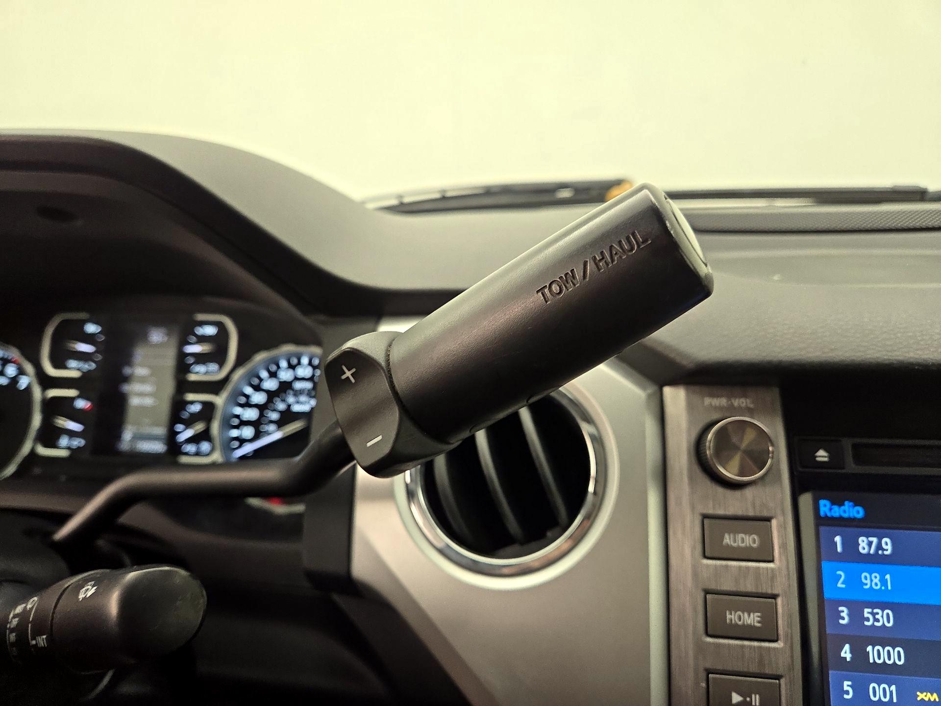 Thumbnail: 2018 Toyota Tundra - 17