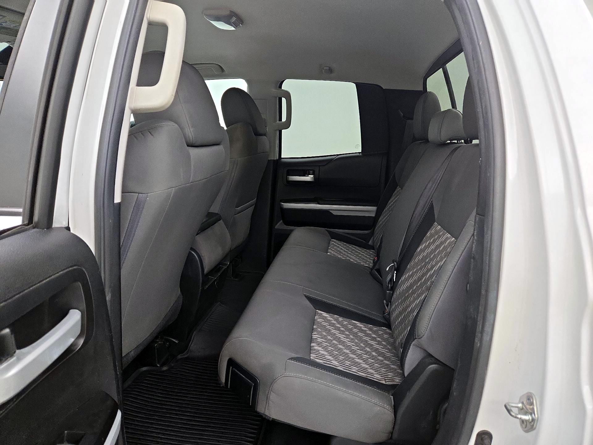 Thumbnail: 2018 Toyota Tundra - 19