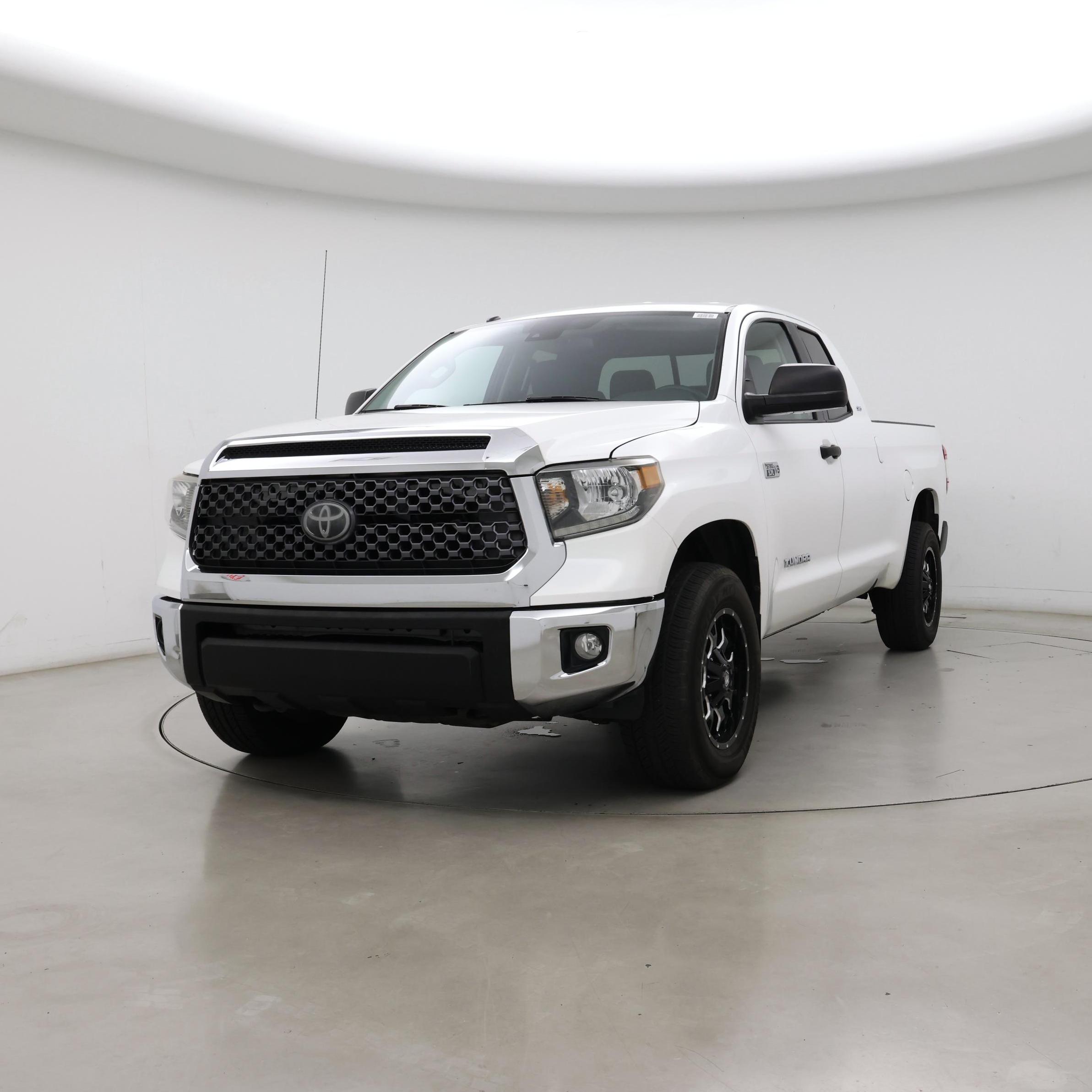 Thumbnail: 2018 Toyota Tundra - 4