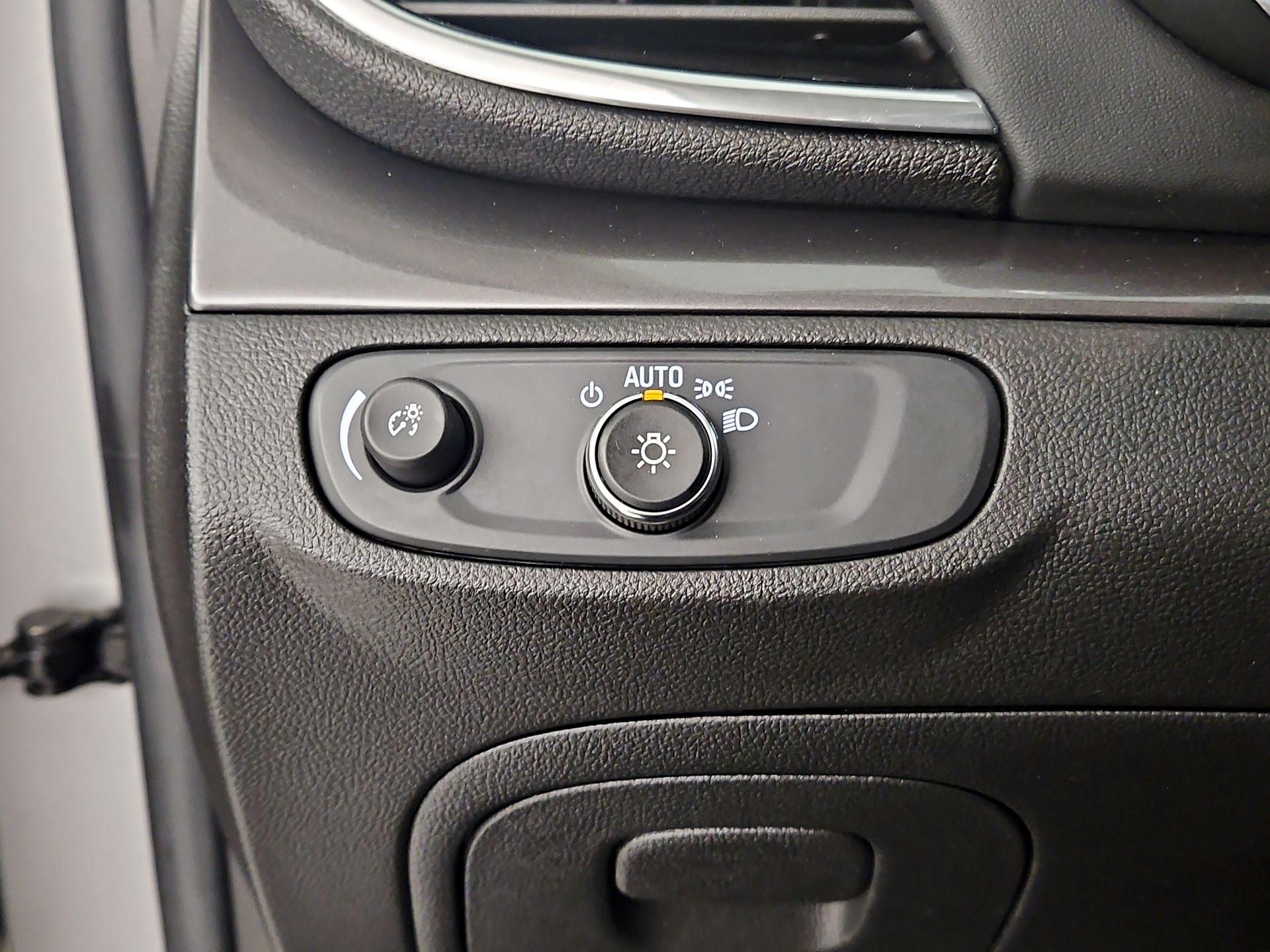 Thumbnail: 2020 Buick Encore - 11