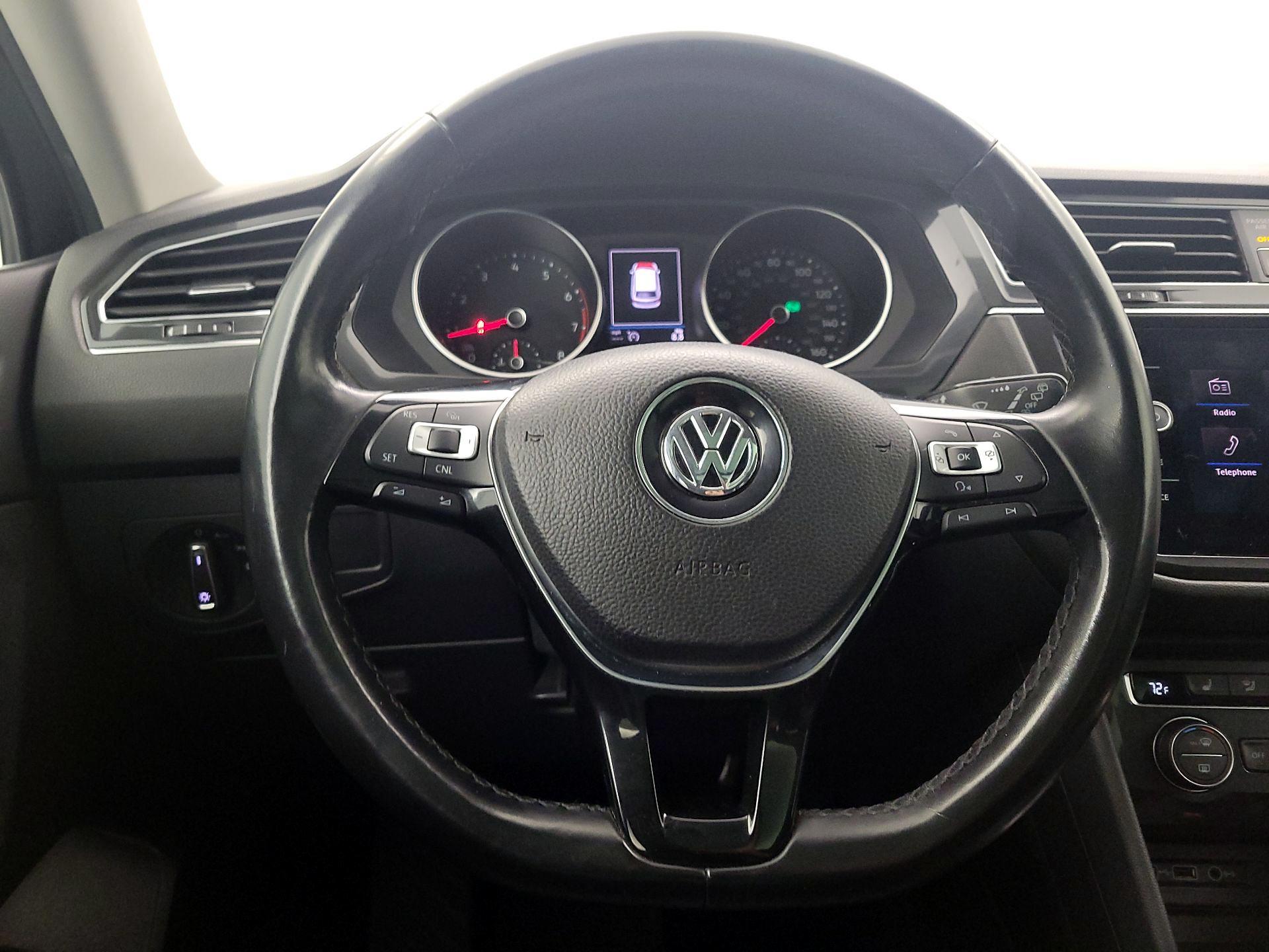 Thumbnail: 2018 Volkswagen Tiguan - 10