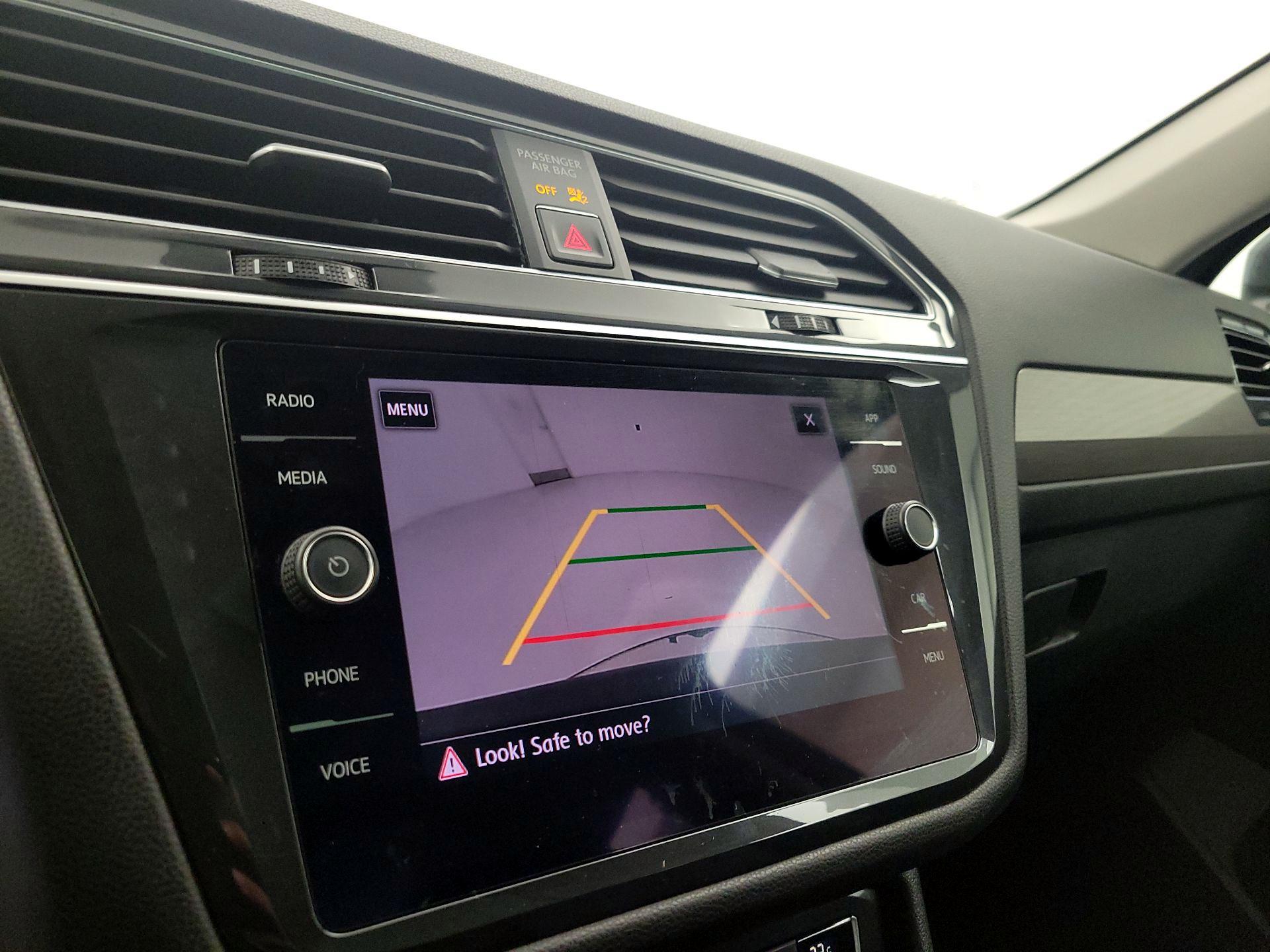 Thumbnail: 2018 Volkswagen Tiguan - 14