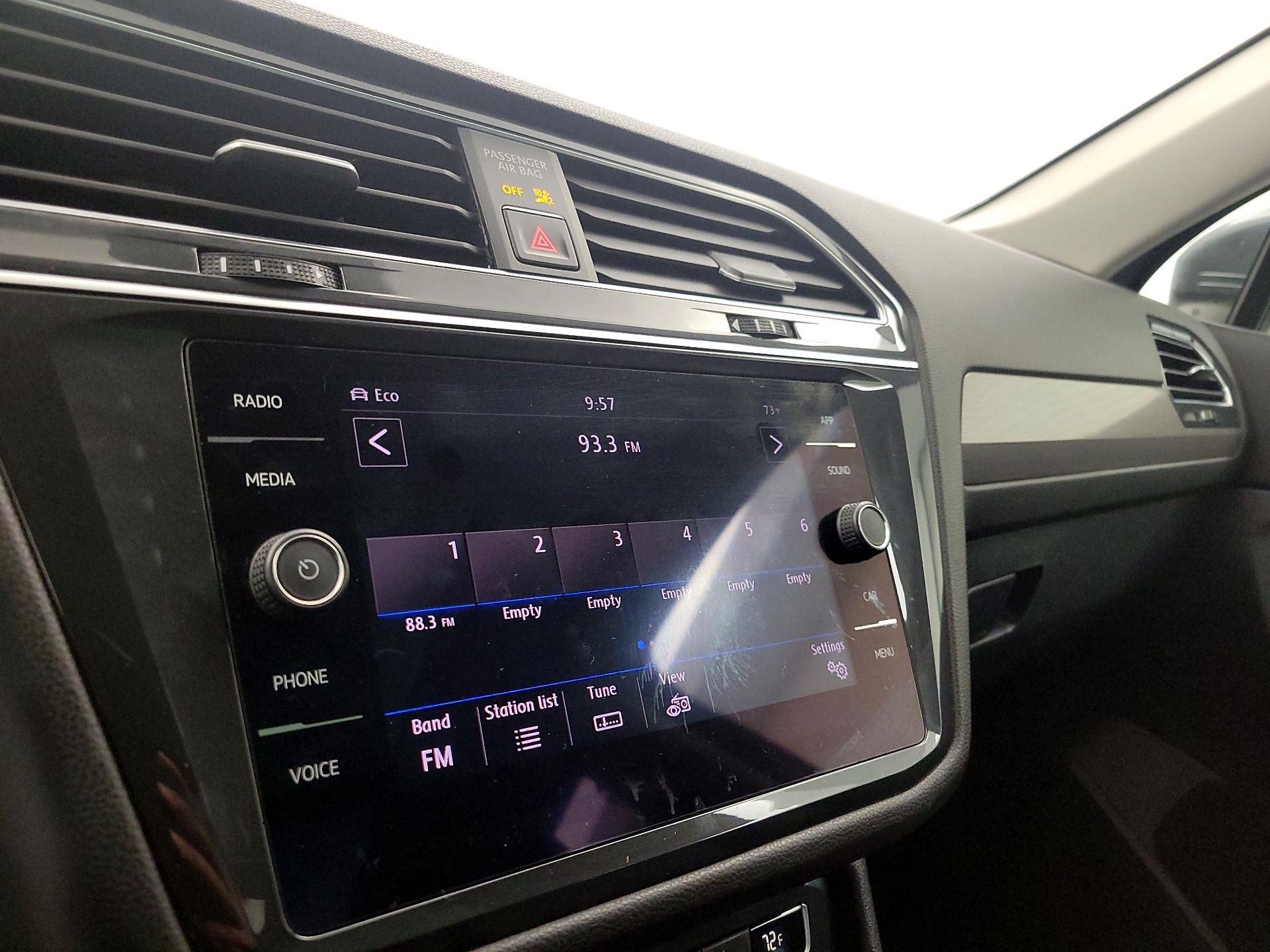 Thumbnail: 2018 Volkswagen Tiguan - 15