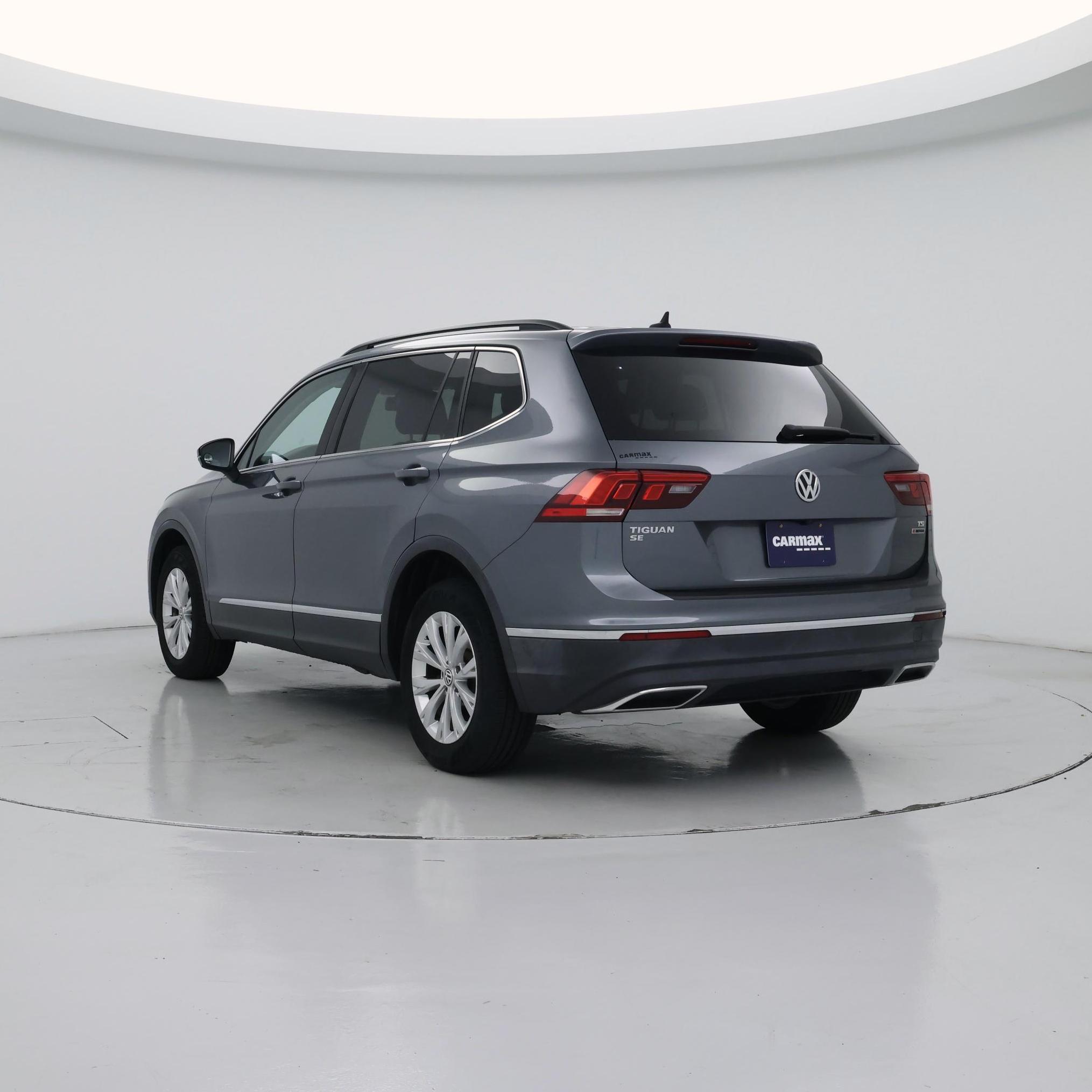 Thumbnail: 2018 Volkswagen Tiguan - 2