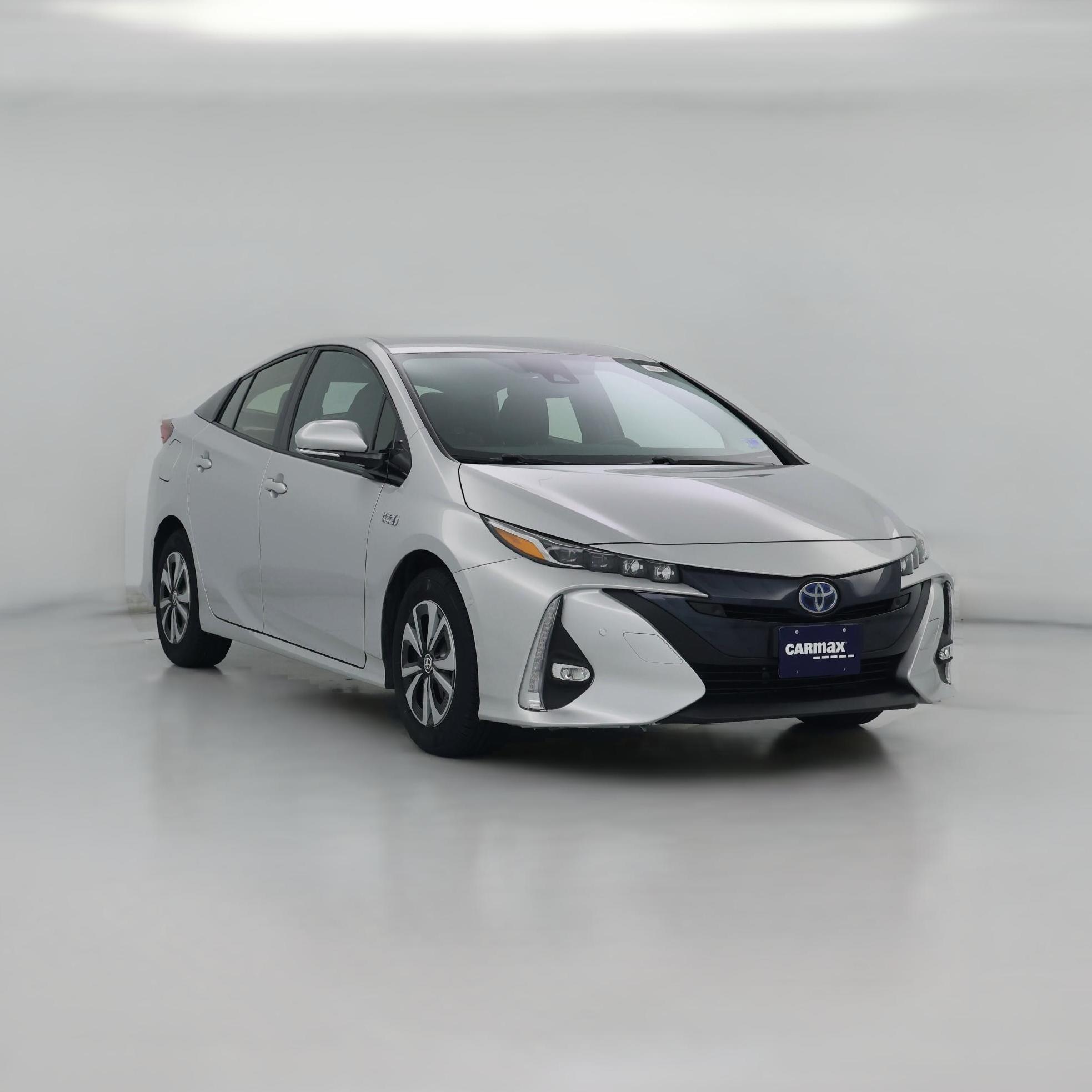 Thumbnail: 2017 Toyota Prius Prime - 1