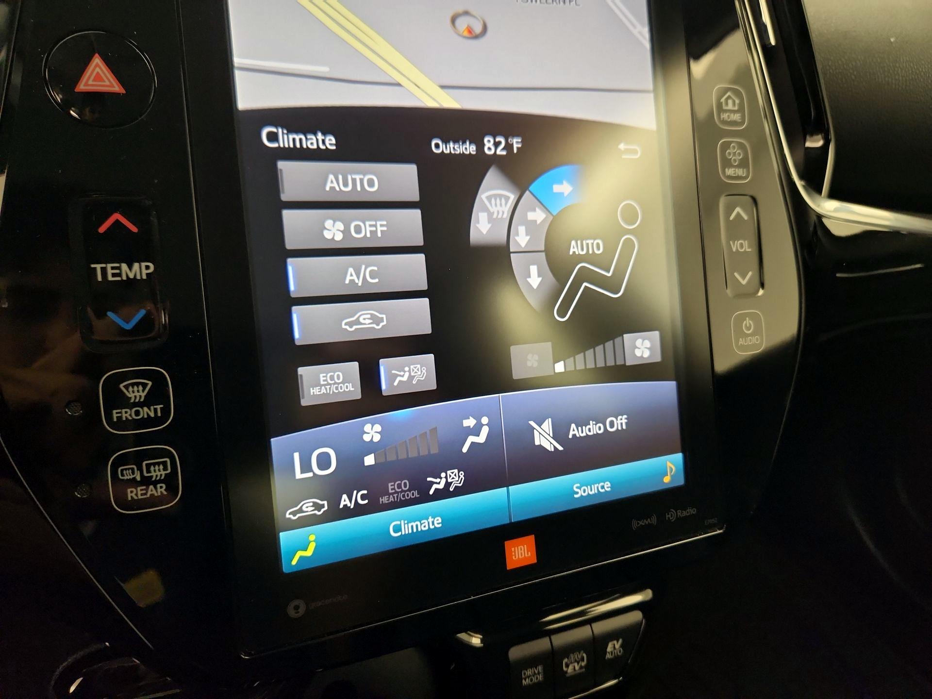 Thumbnail: 2017 Toyota Prius Prime - 17