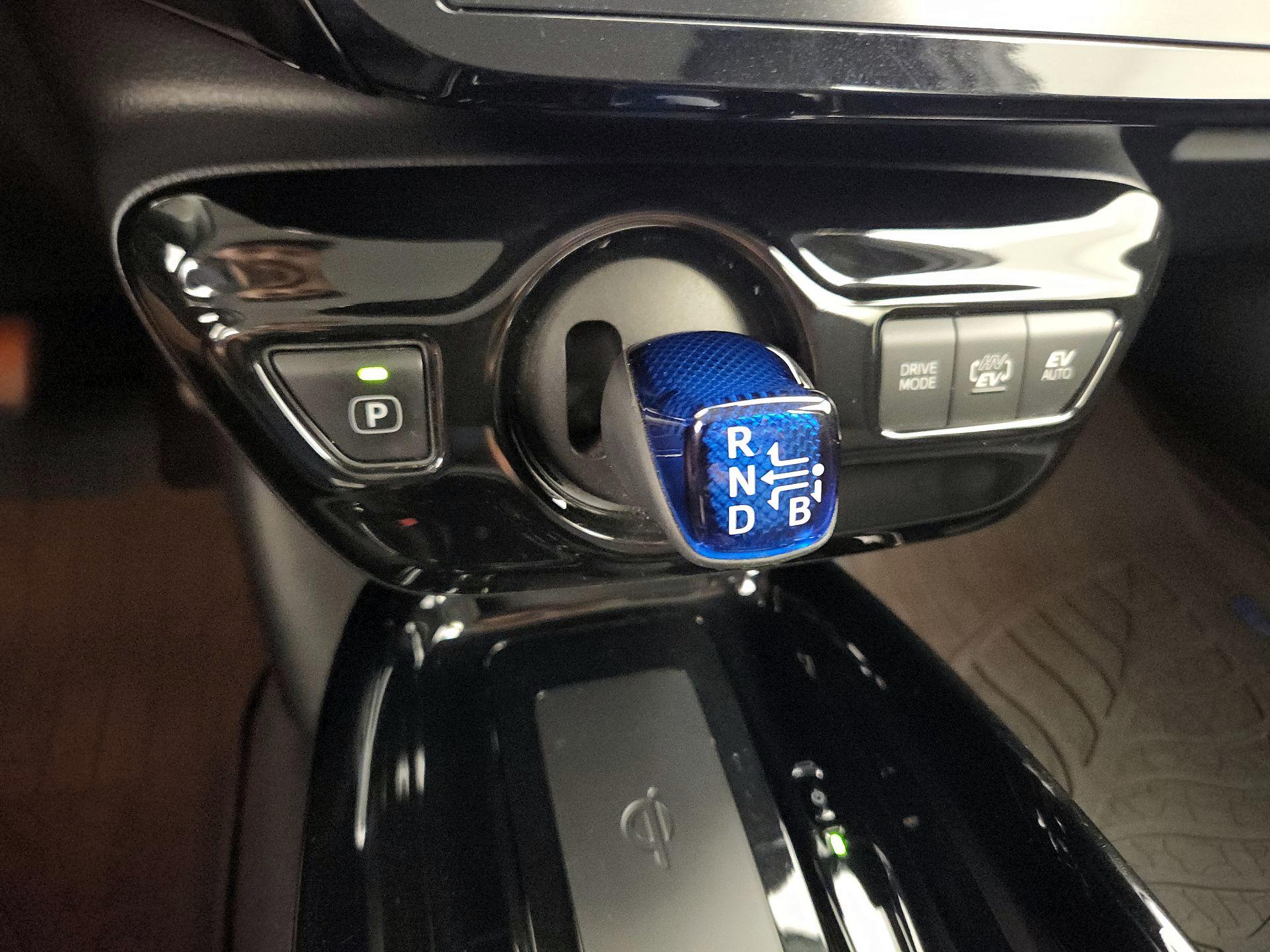 Thumbnail: 2017 Toyota Prius Prime - 18