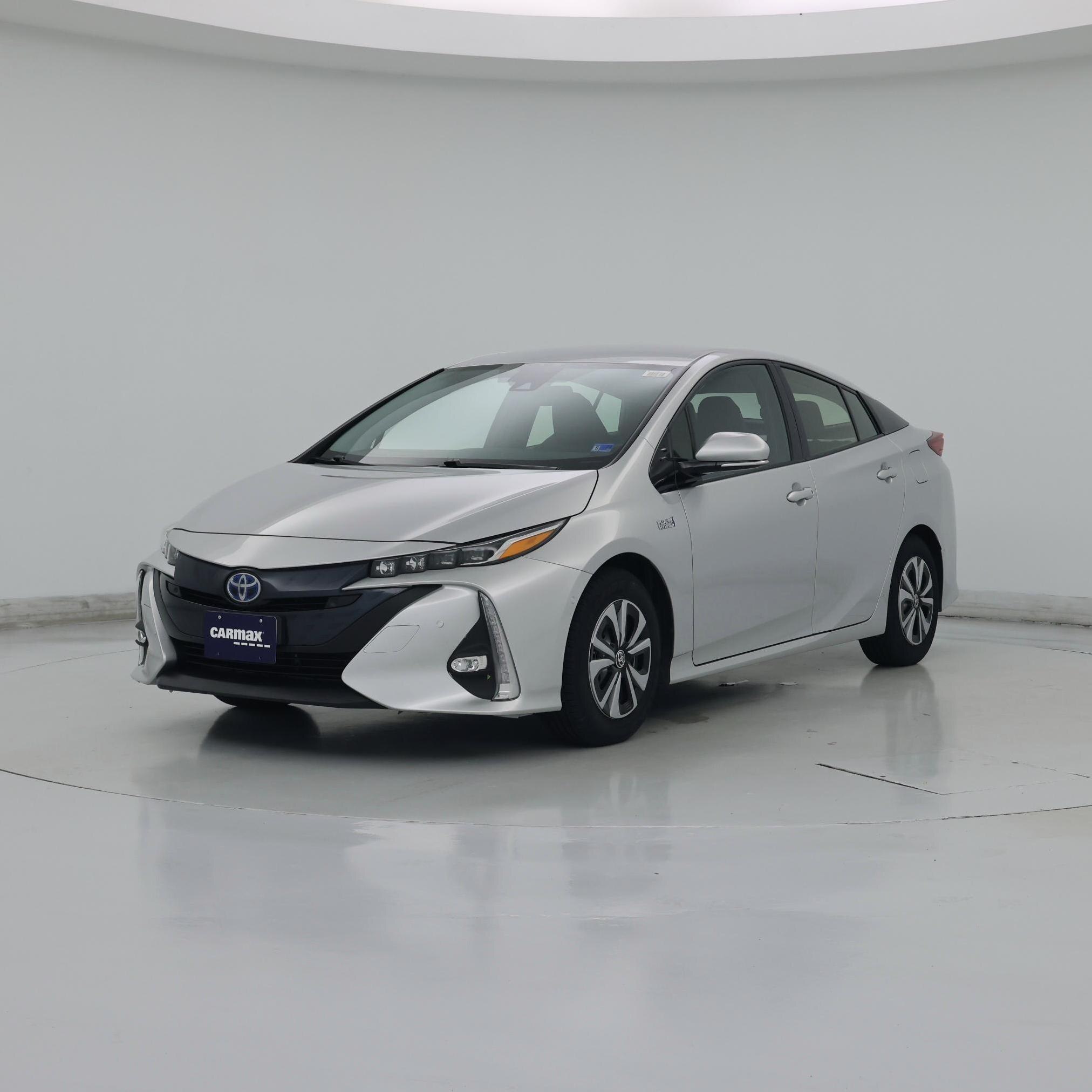 Thumbnail: 2017 Toyota Prius Prime - 4