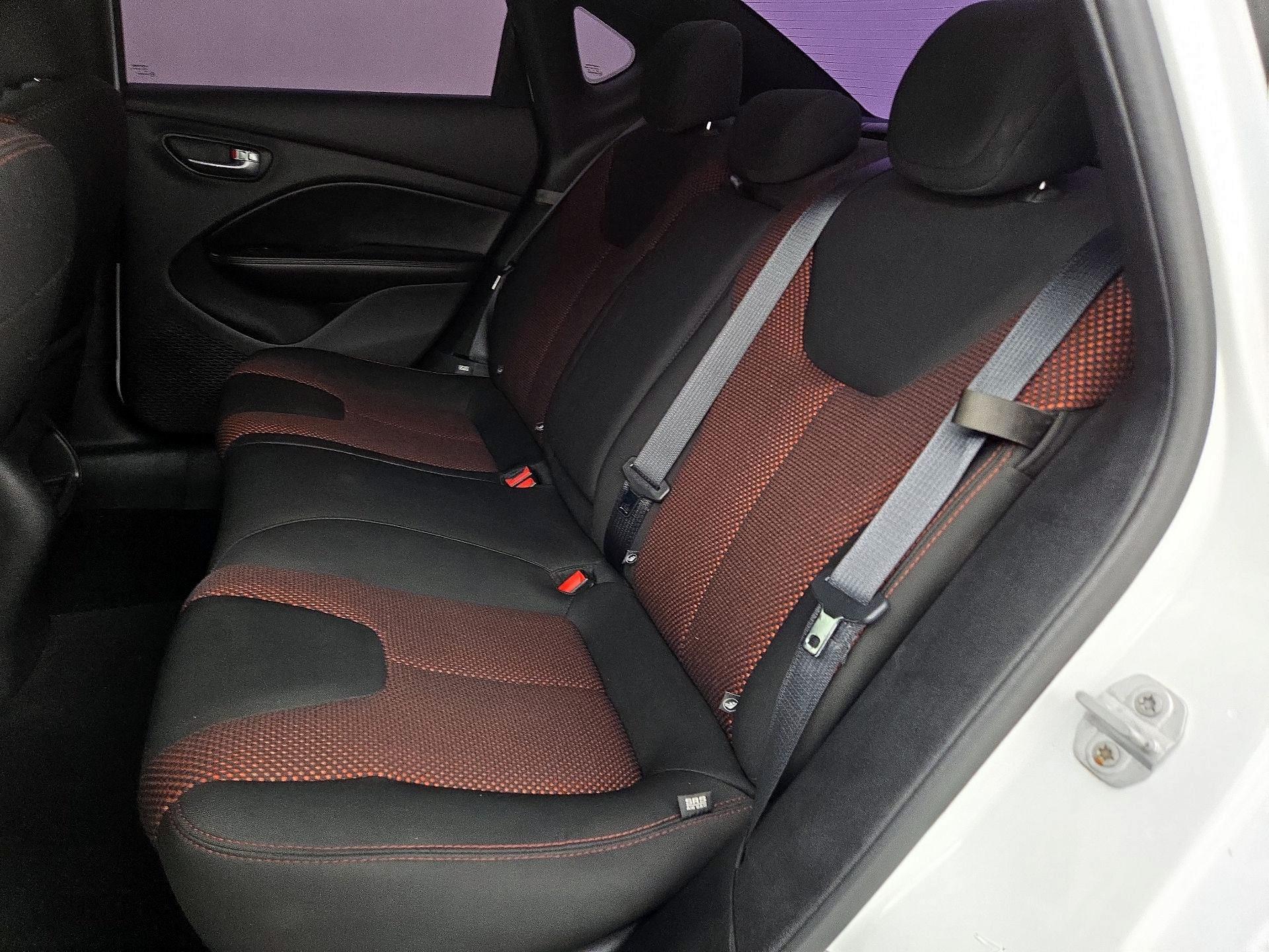 Thumbnail: 2016 Dodge Dart - 18