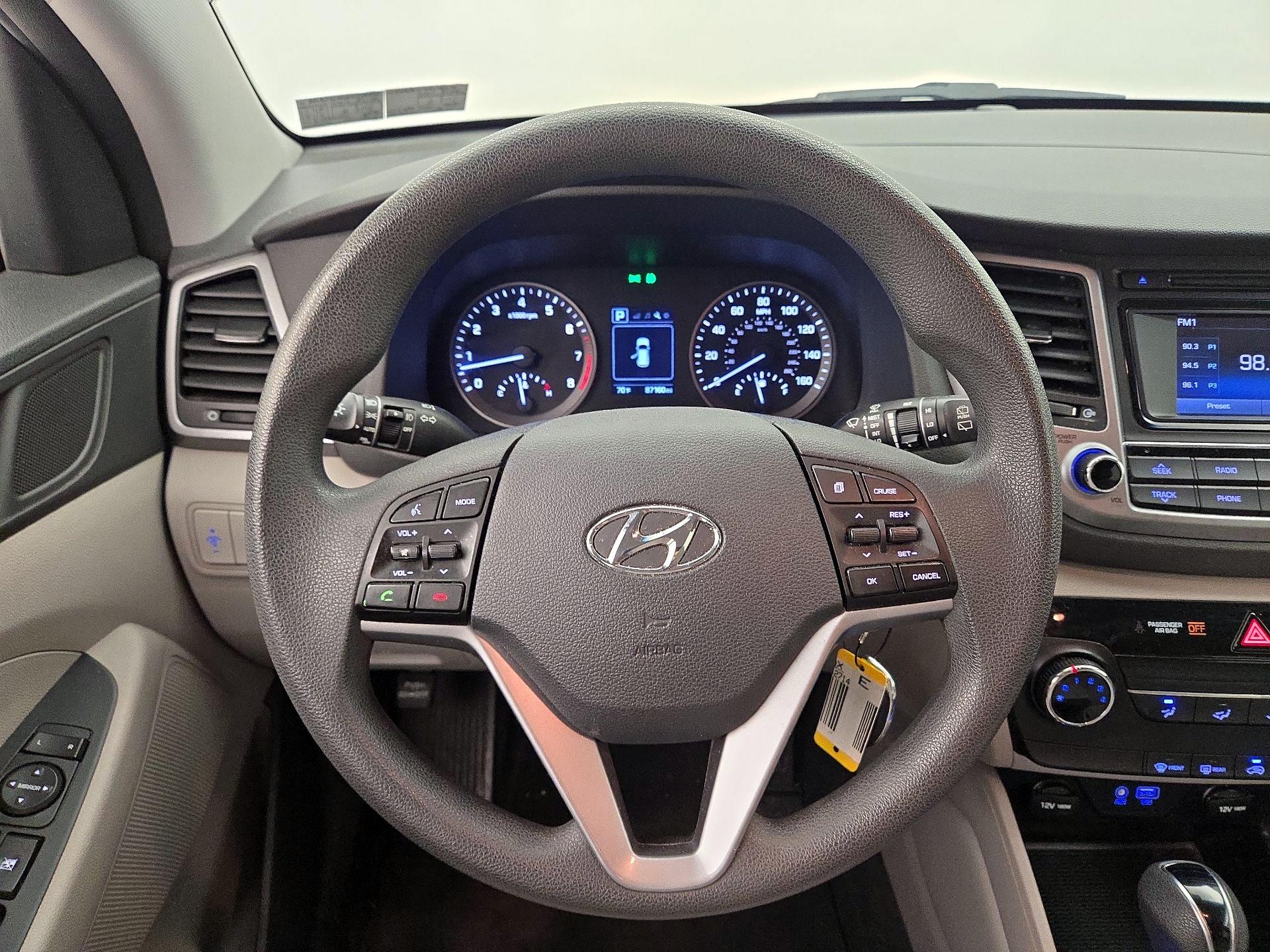 Thumbnail: 2017 Hyundai Tucson - 10