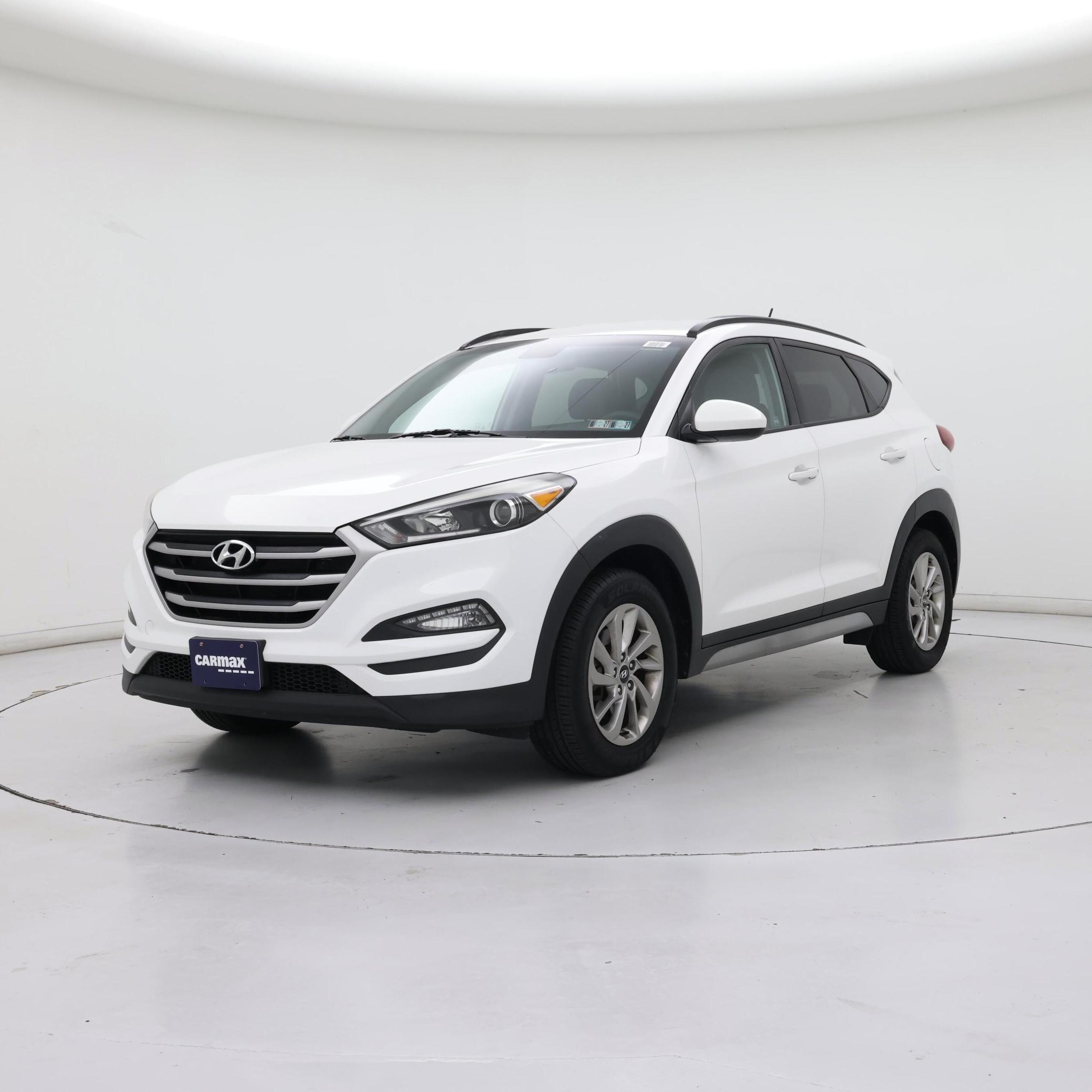 Thumbnail: 2017 Hyundai Tucson - 4