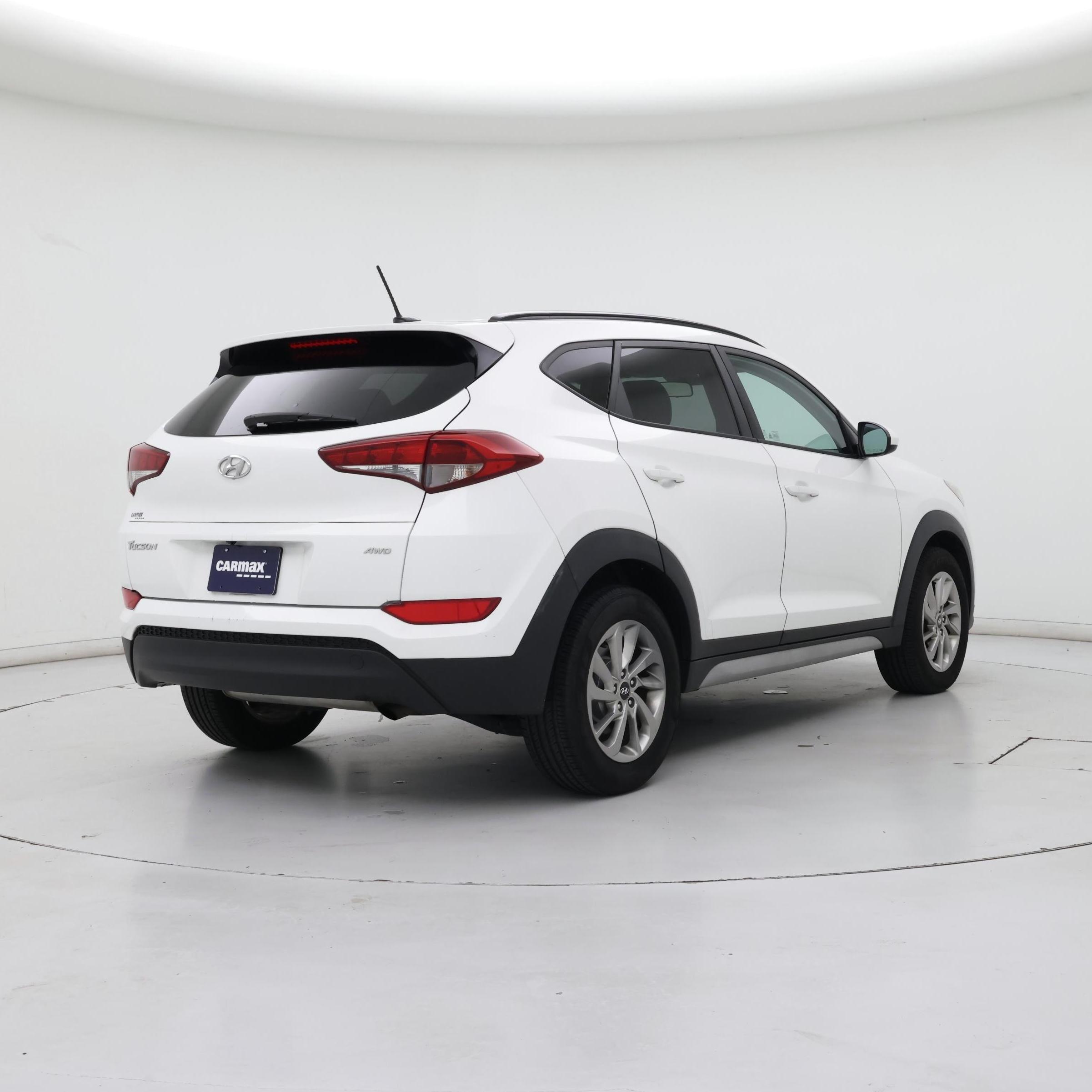 Thumbnail: 2017 Hyundai Tucson - 8