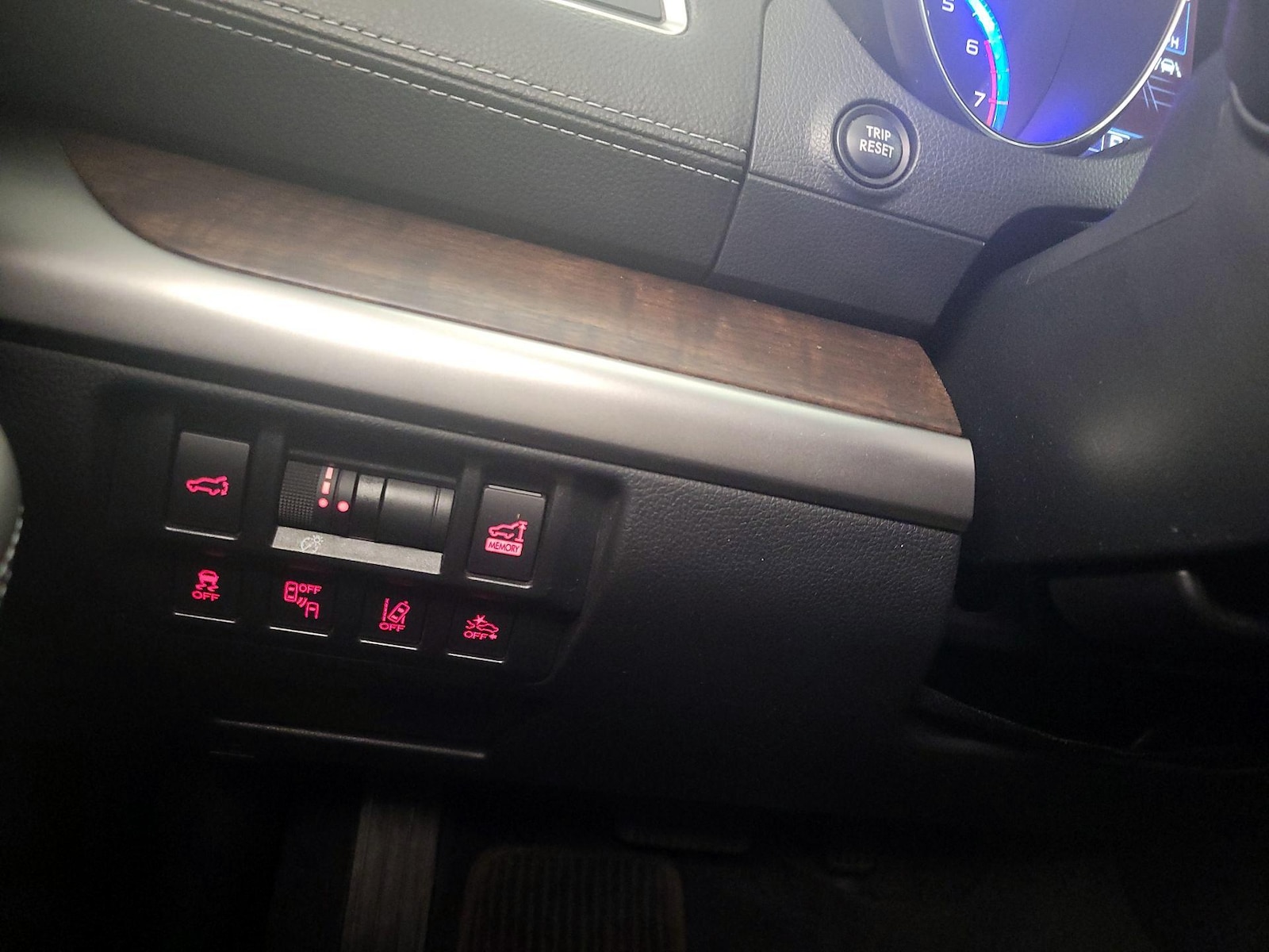 2018 Subaru Outback Limited - Photo 14