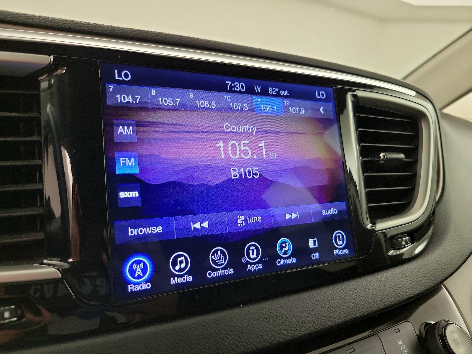 2017 Chrysler Pacifica Touring-L - Photo 16