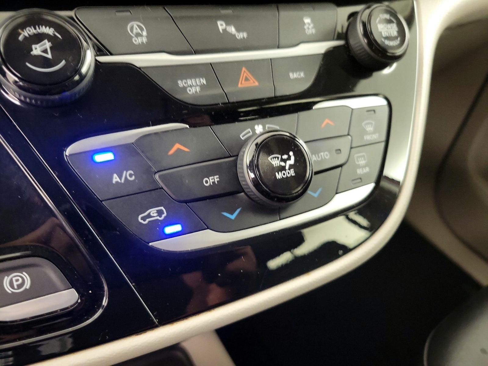 2017 Chrysler Pacifica Touring-L - Photo 17