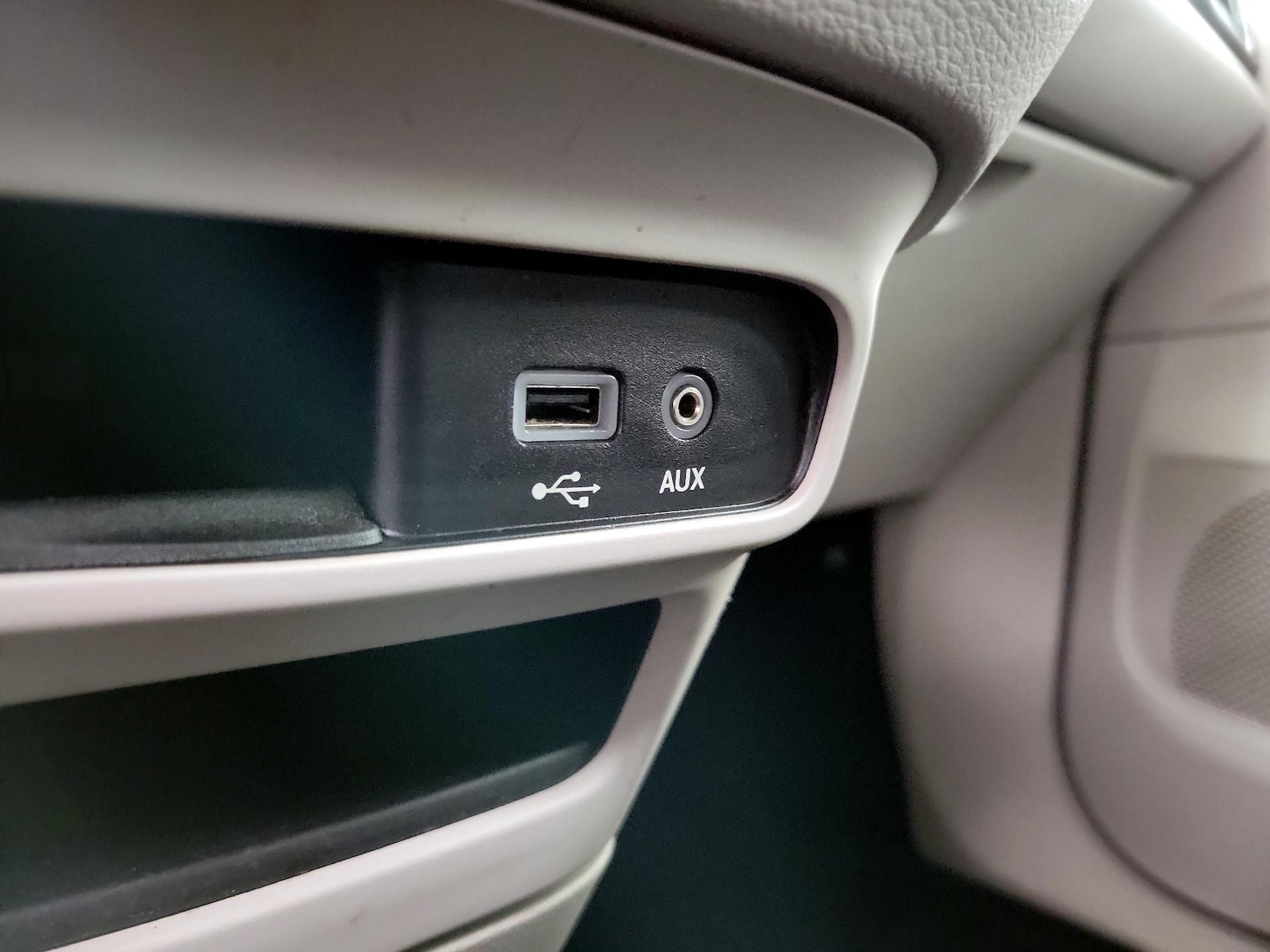 2017 Chrysler Pacifica Touring-L - Photo 19