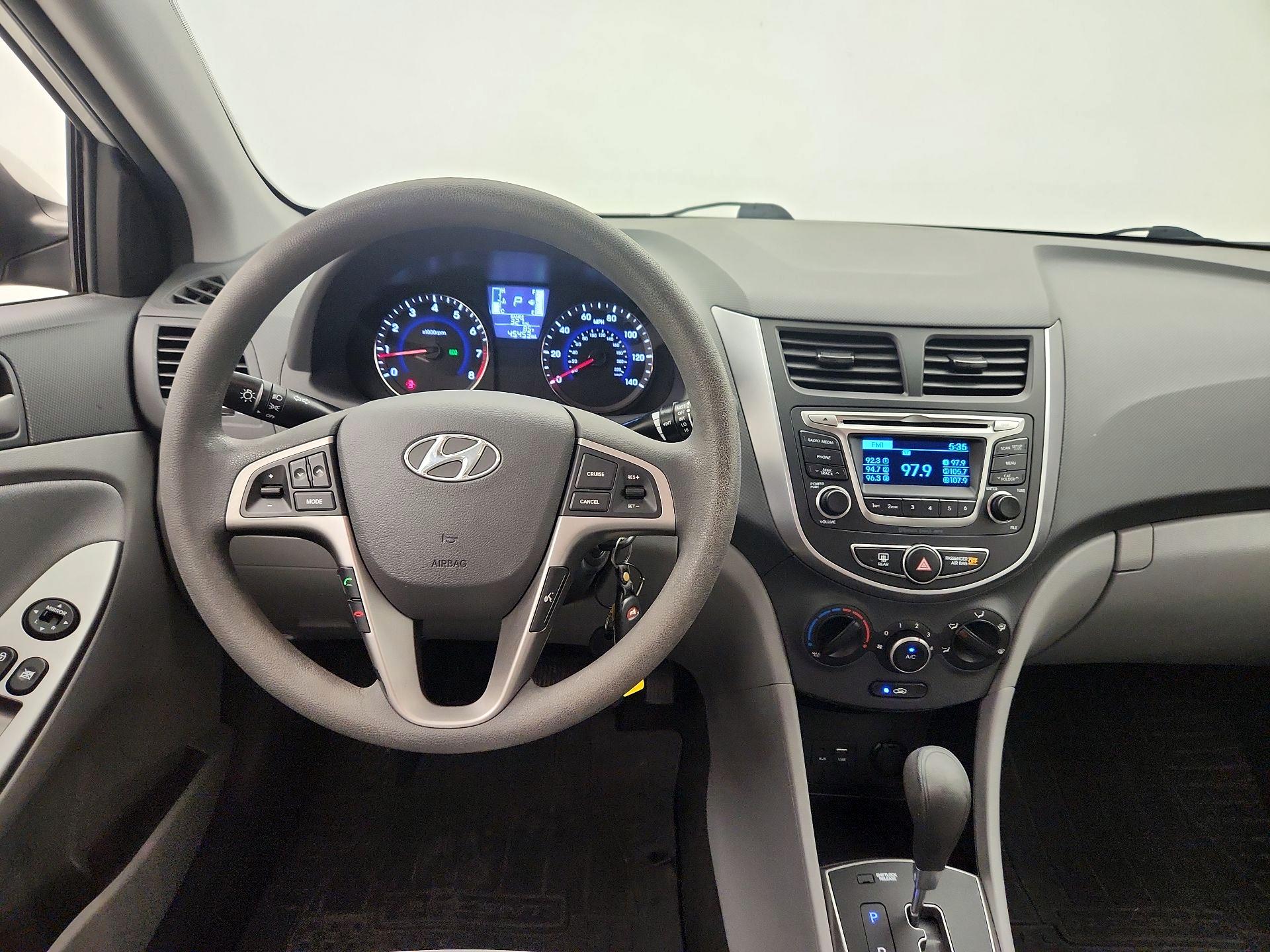 Thumbnail: 2016 Hyundai Accent - 10