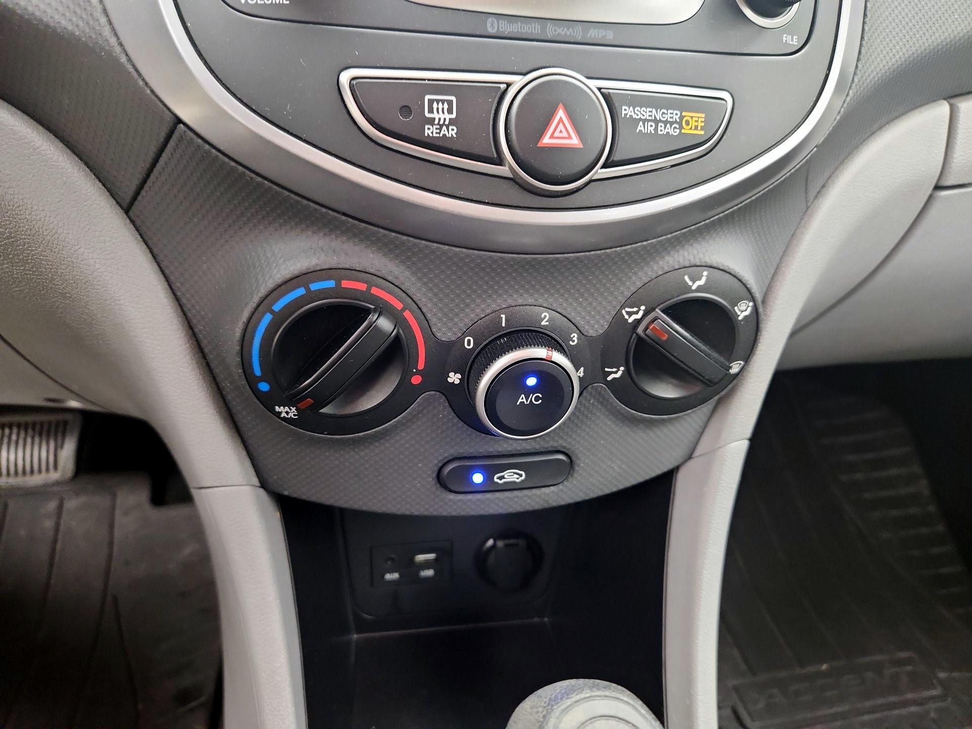 Thumbnail: 2016 Hyundai Accent - 15