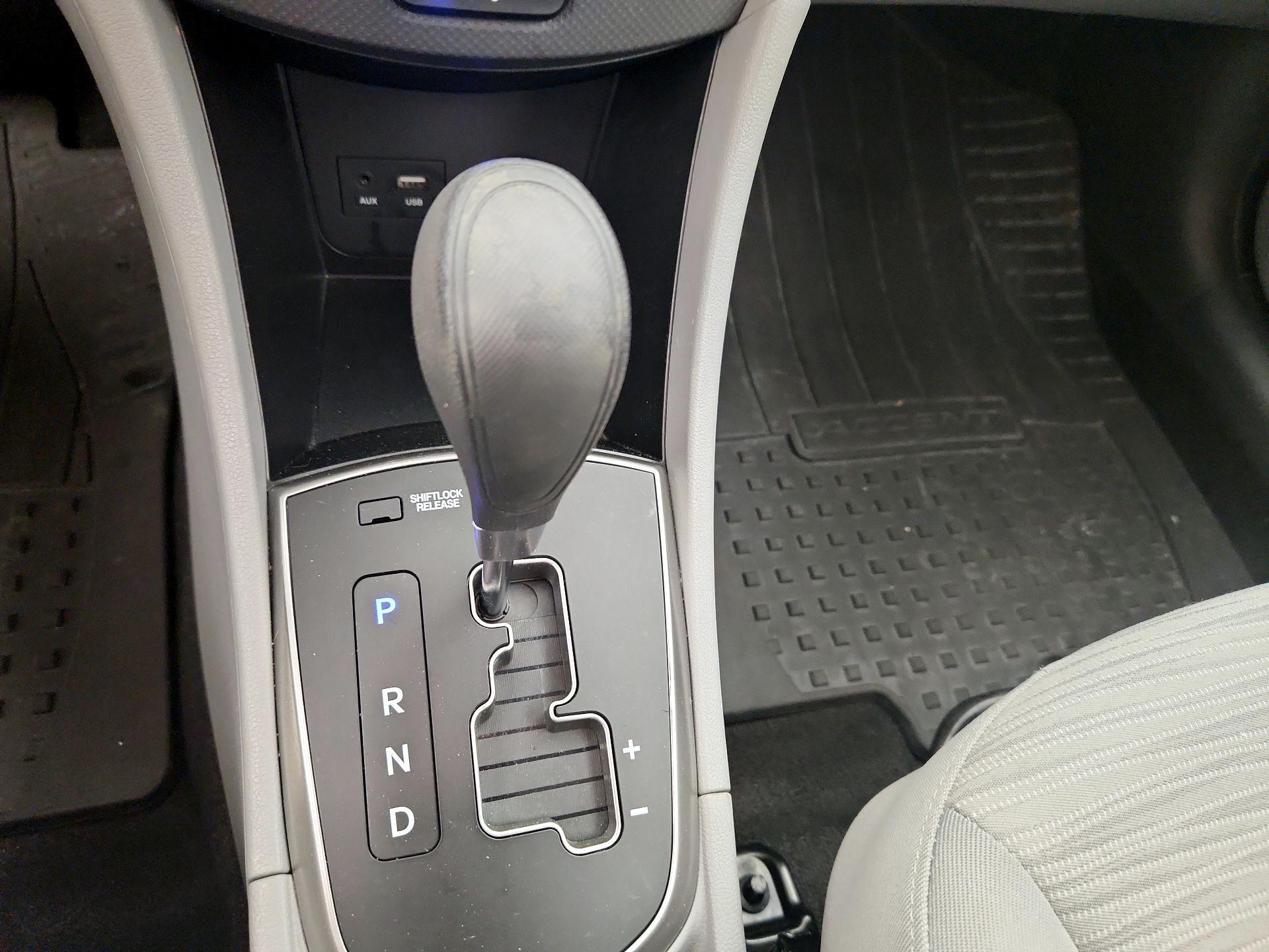 Thumbnail: 2016 Hyundai Accent - 16