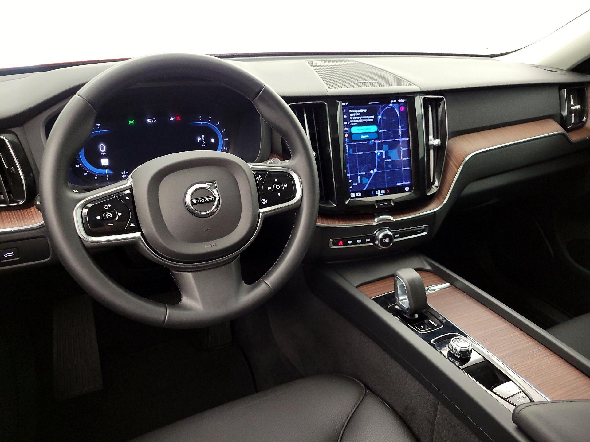 Thumbnail: 2023 Volvo XC60 - 9