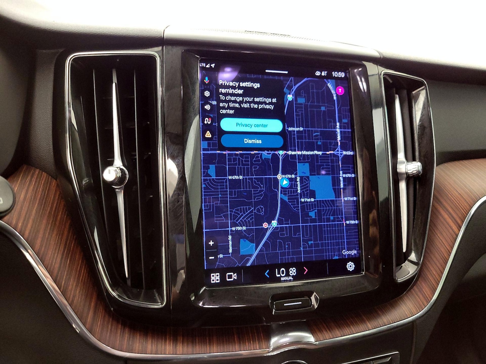 2023 Volvo XC60 Plus - Photo 15