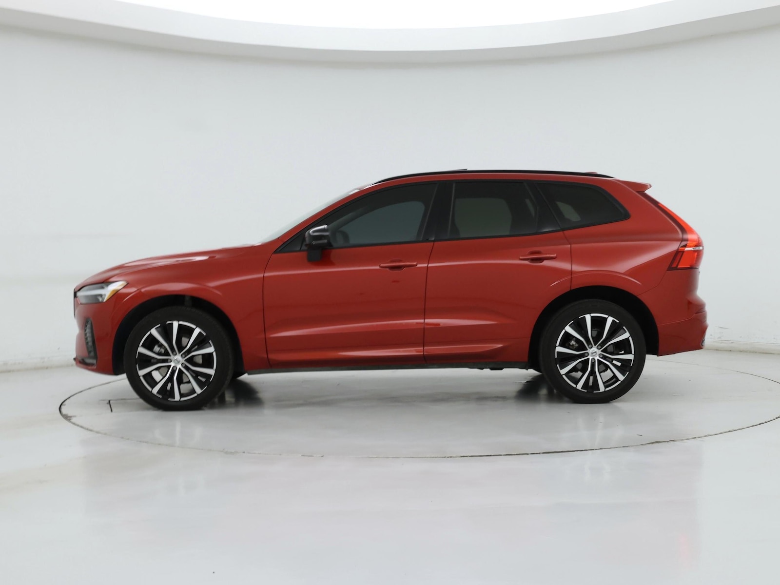 2023 Volvo XC60 Plus - Photo 4