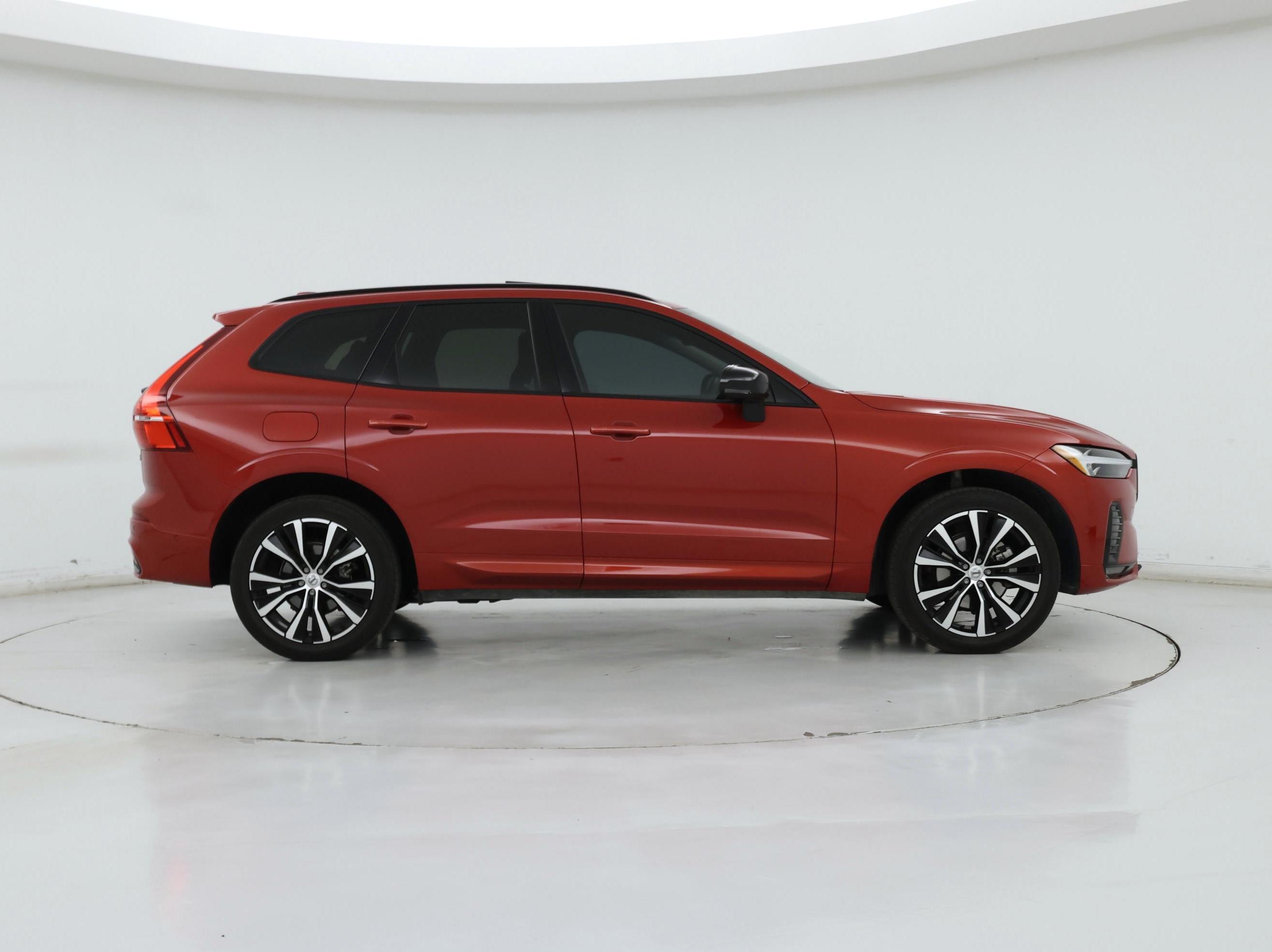 Thumbnail: 2023 Volvo XC60 - 7