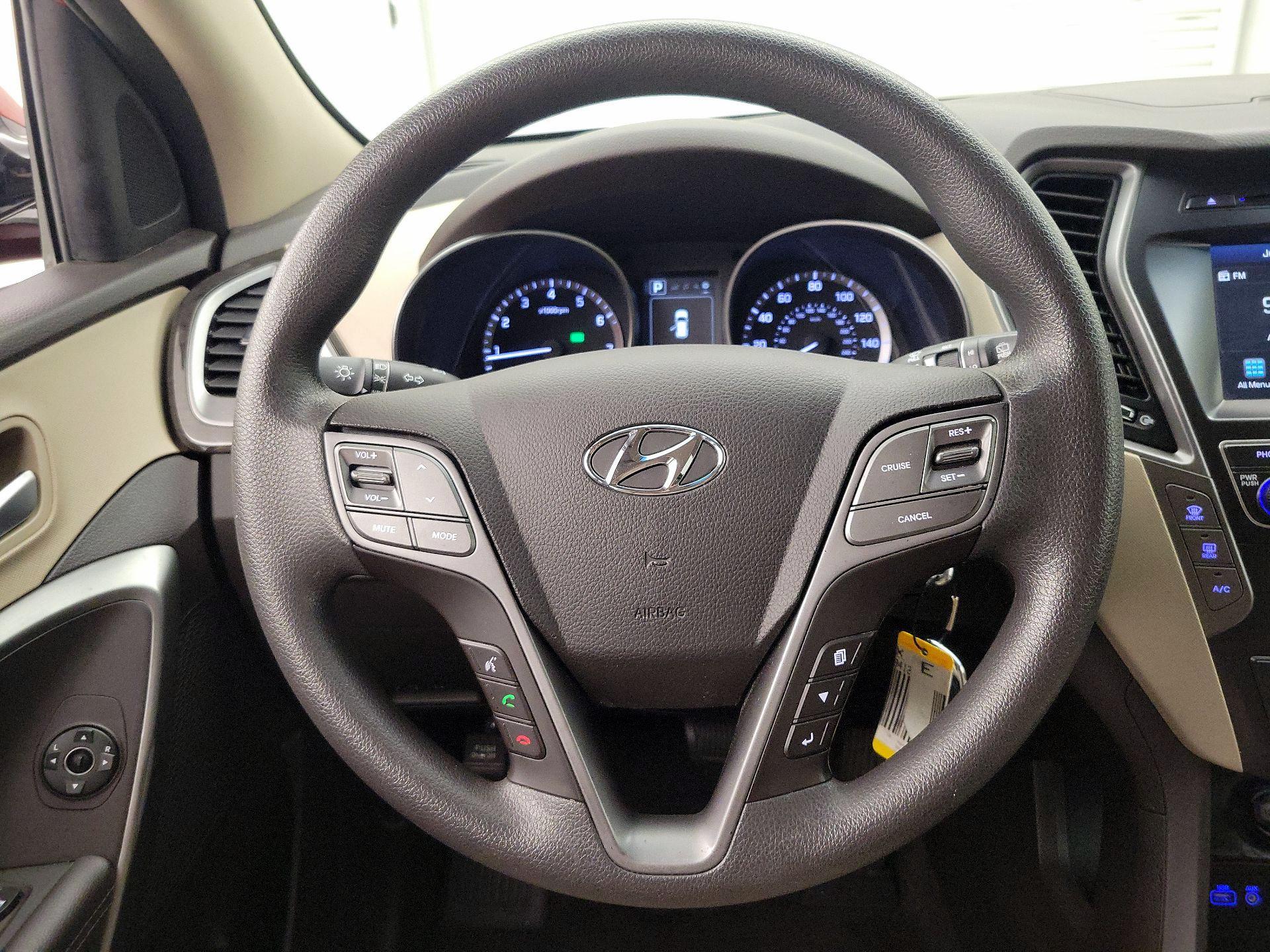 Thumbnail: 2018 Hyundai Santa Fe - 10