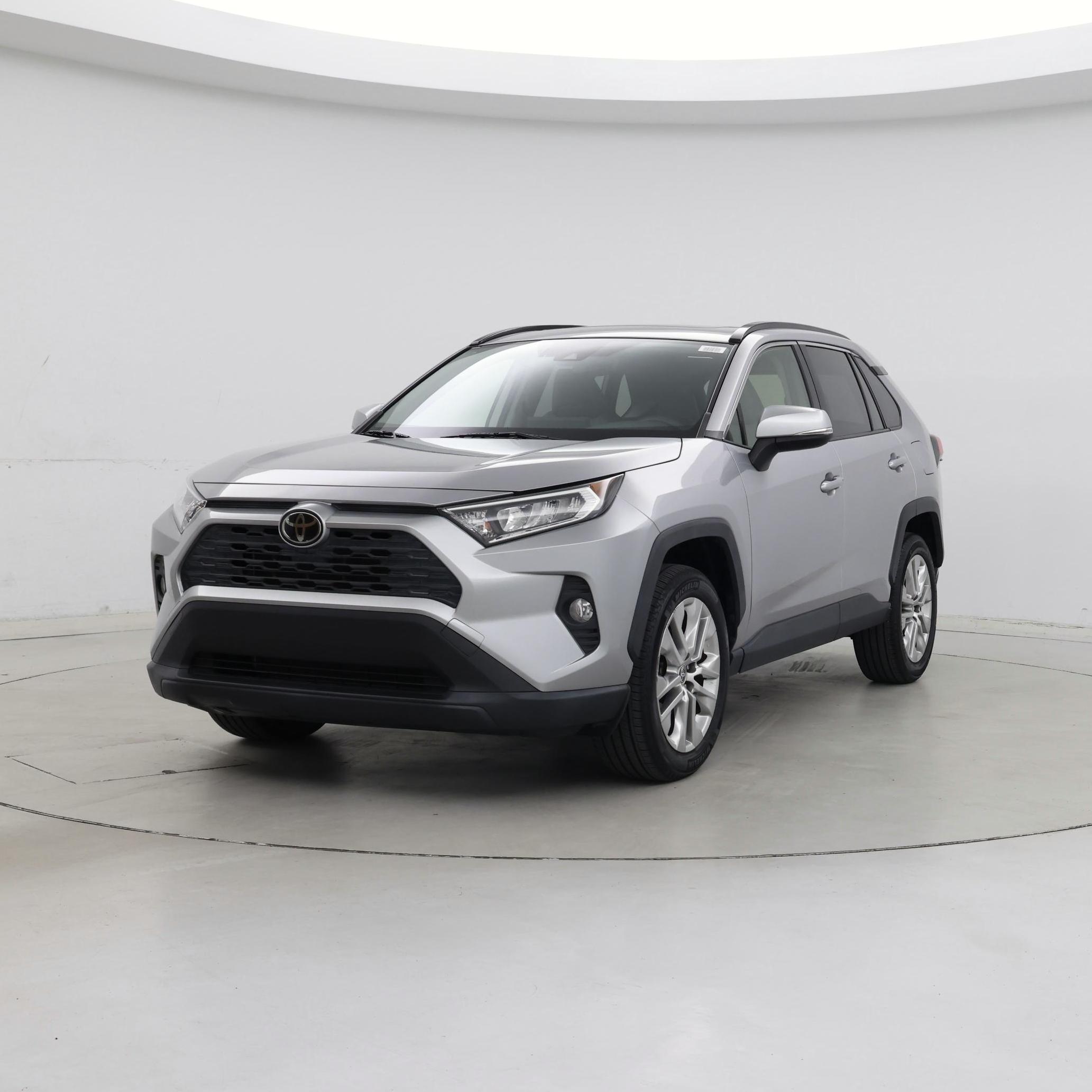 Thumbnail: 2021 Toyota RAV4 - 4