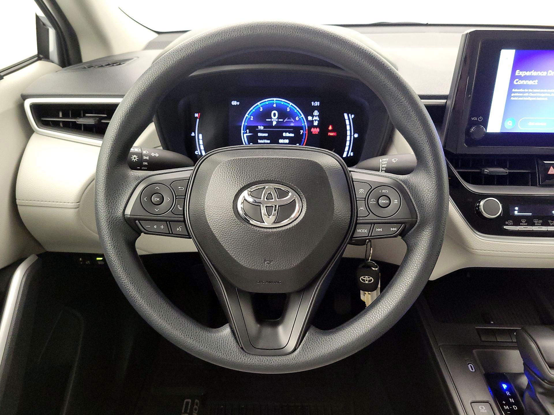 Thumbnail: 2026 Toyota Corolla Cross - 10