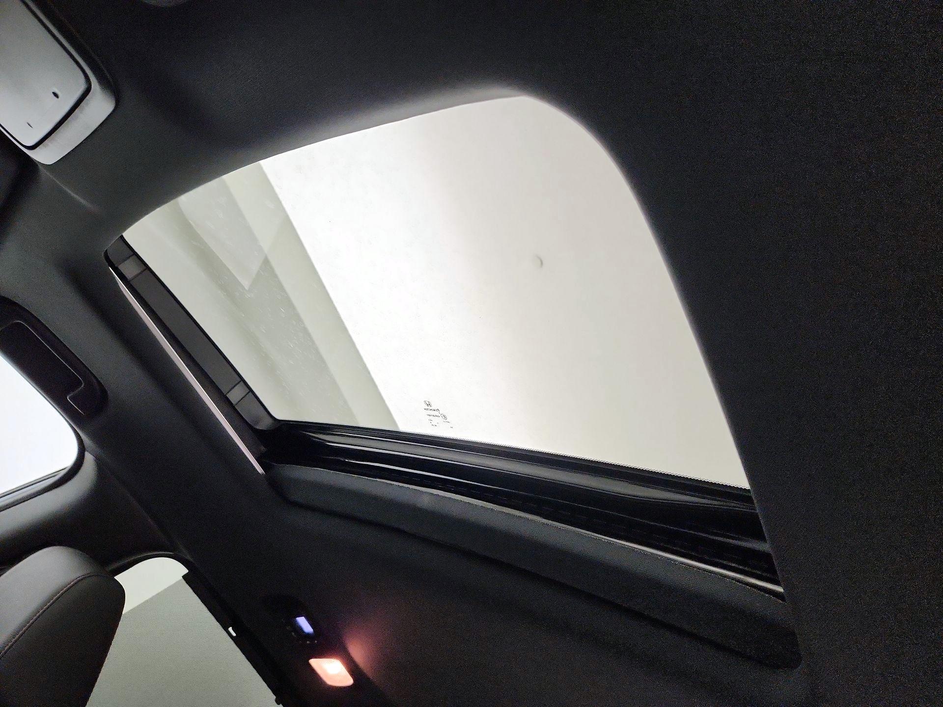 Thumbnail: 2023 Honda Odyssey - 19
