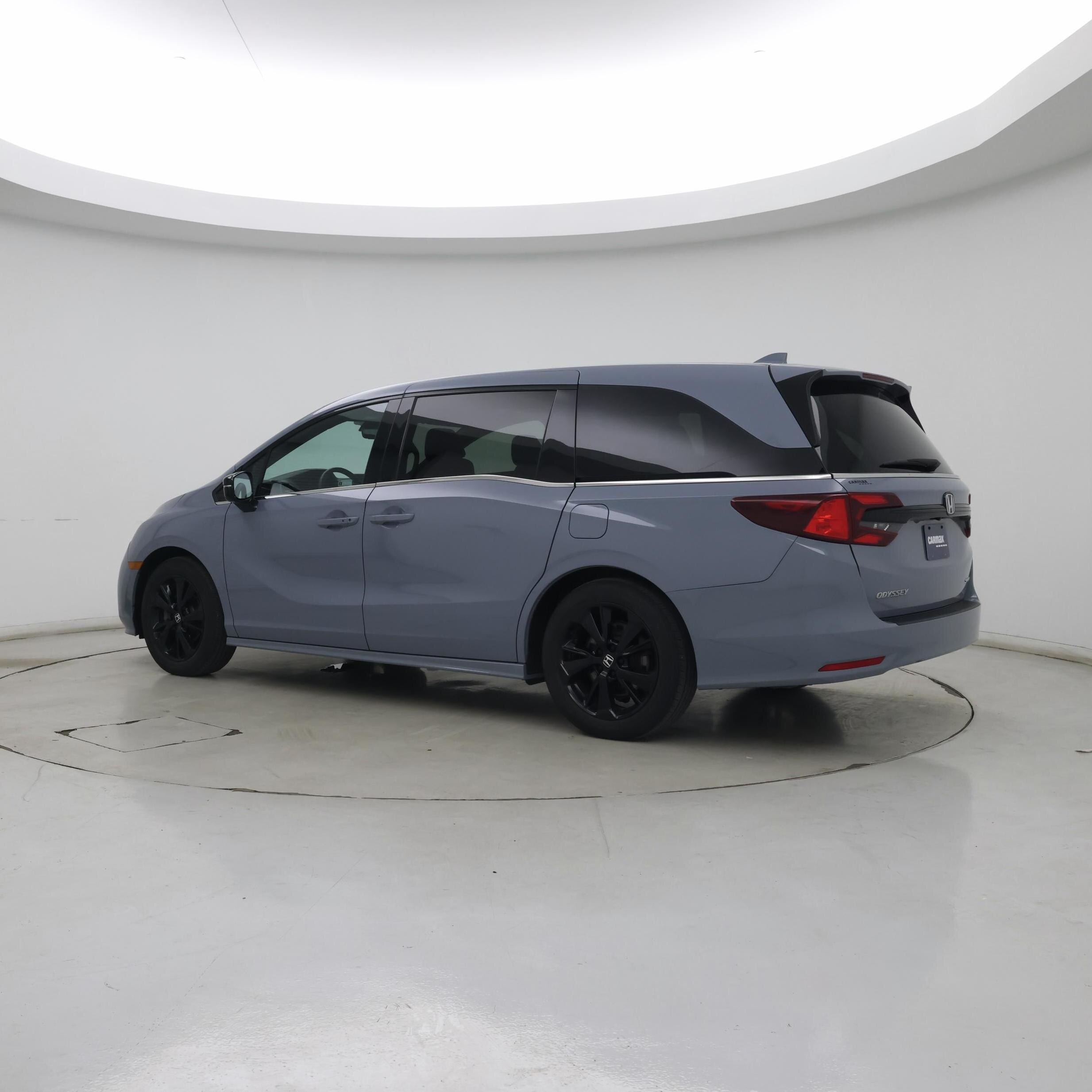 Thumbnail: 2023 Honda Odyssey - 3