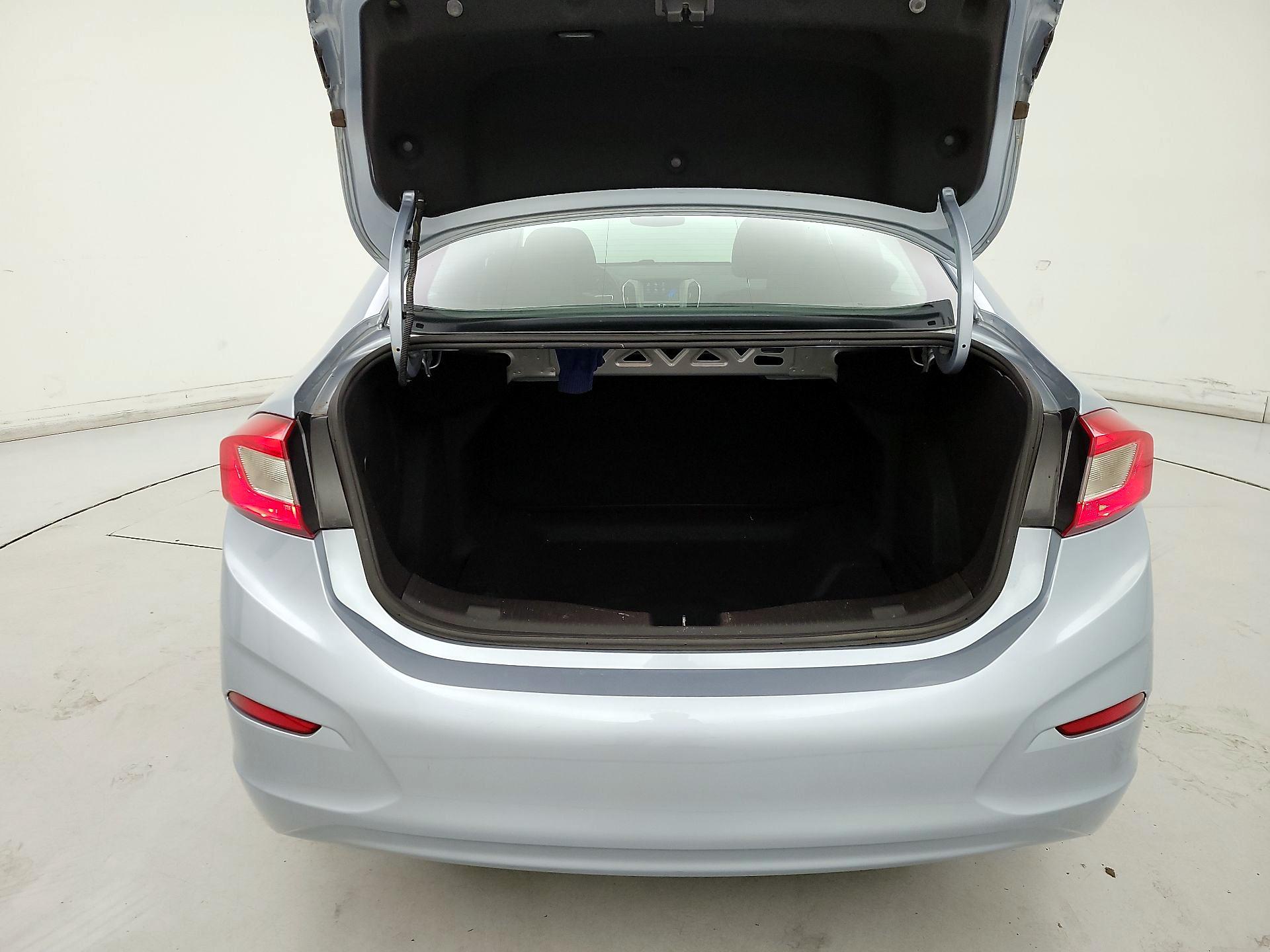 Thumbnail: 2018 Chevrolet Cruze - 20