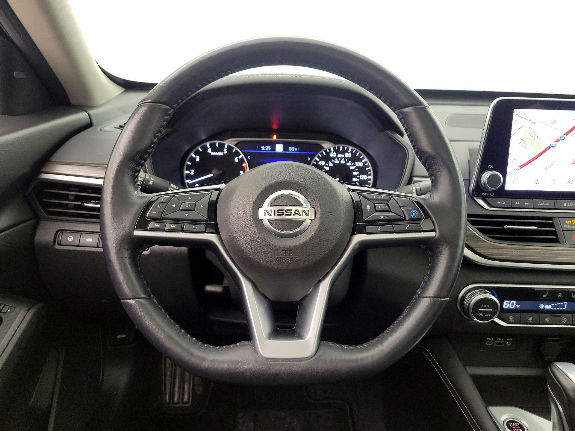 Thumbnail: 2019 Nissan Altima - 10