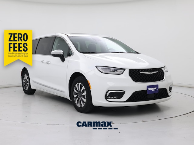 White 2023 Chrysler Pacifica Hybrid Minivan Front-Wheel Drive Automatic