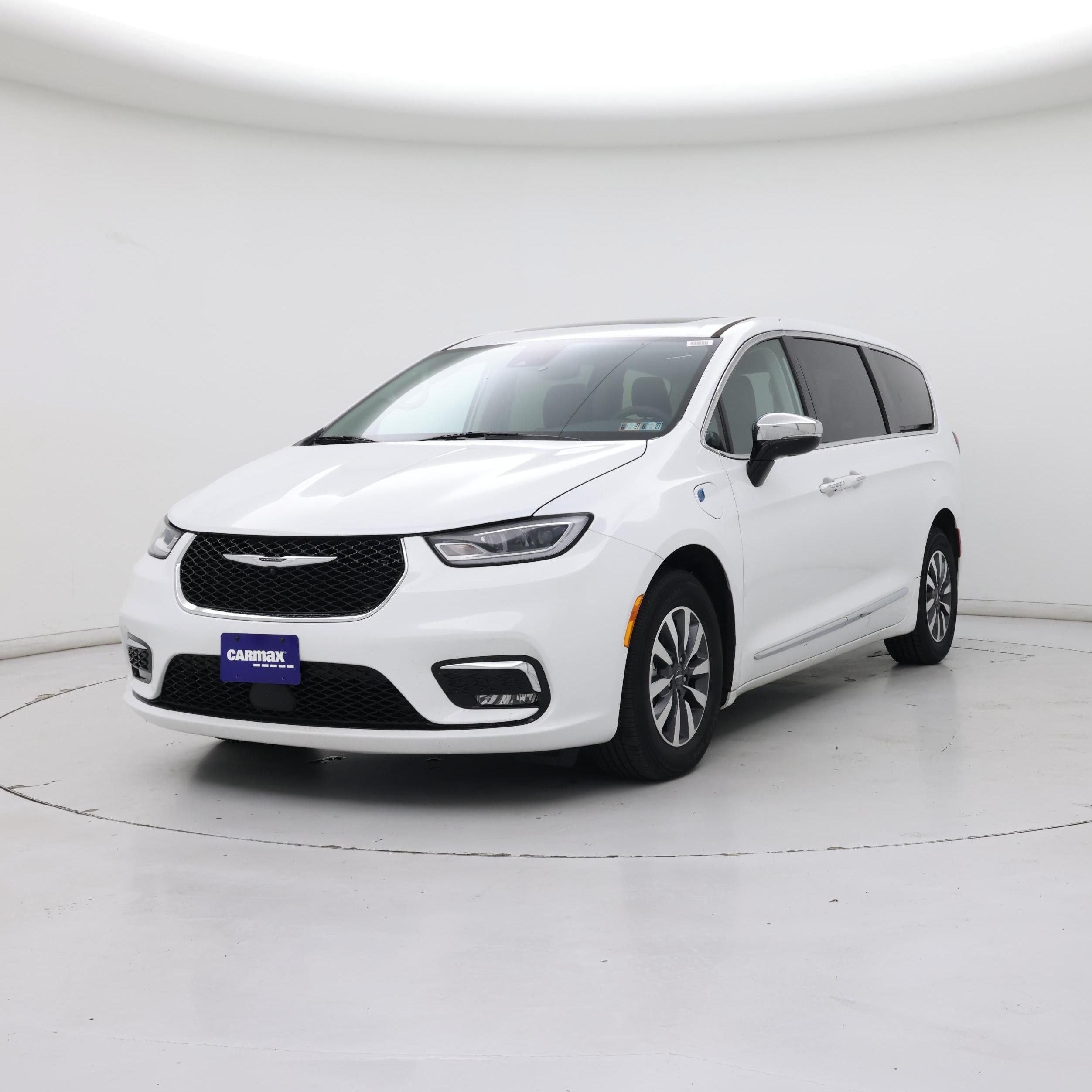 Thumbnail: 2023 Chrysler Pacifica - 4