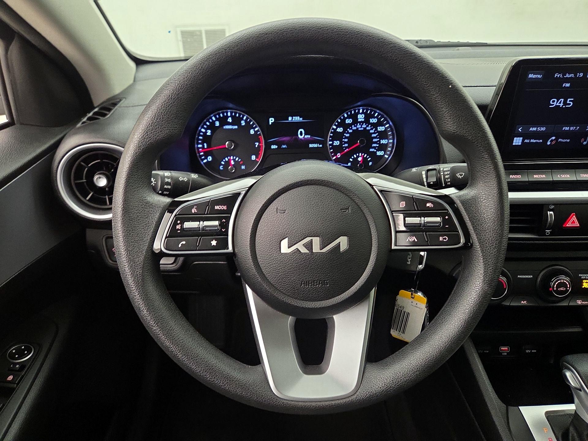 Thumbnail: 2023 Kia Forte - 10