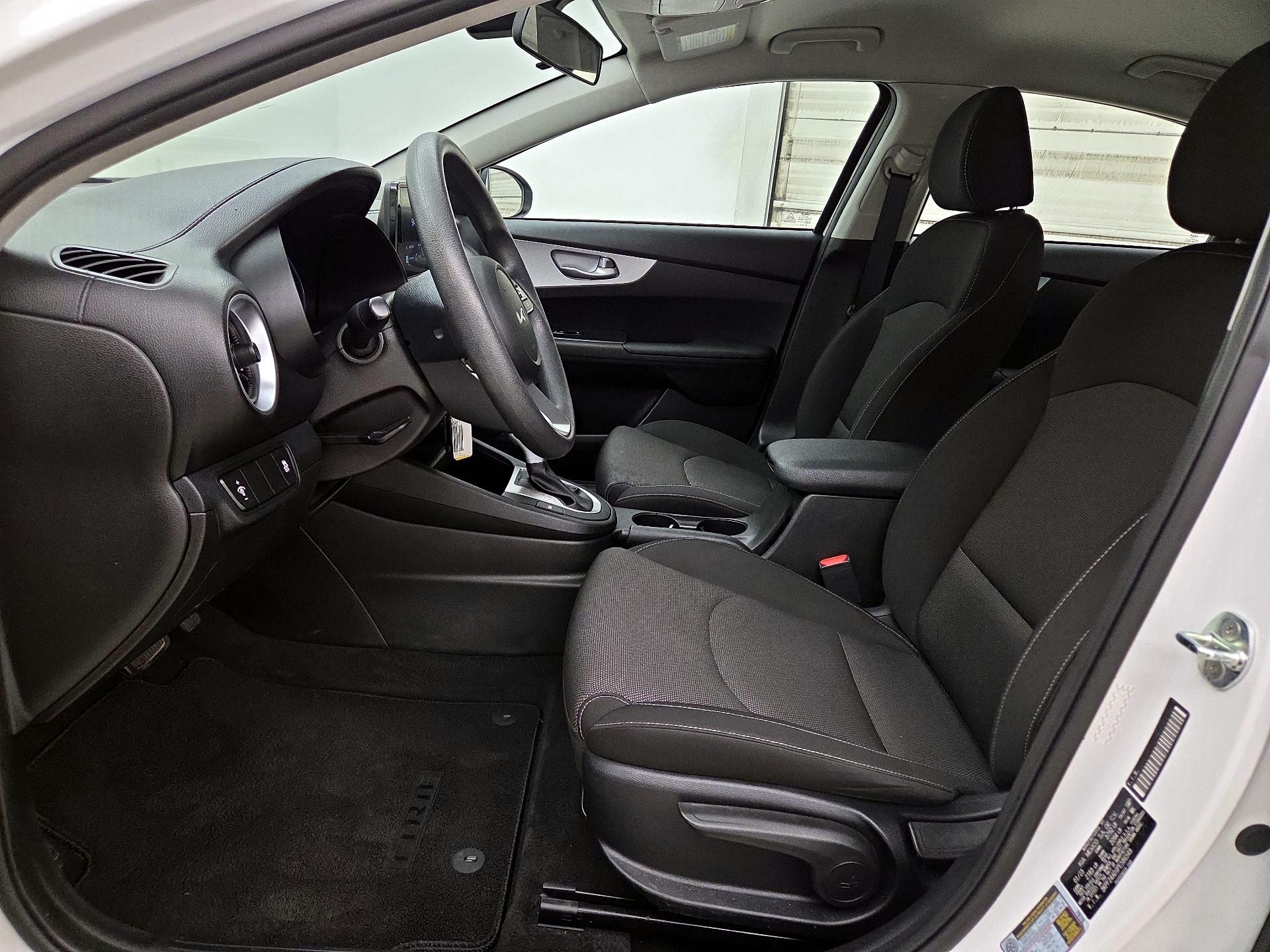Thumbnail: 2023 Kia Forte - 11