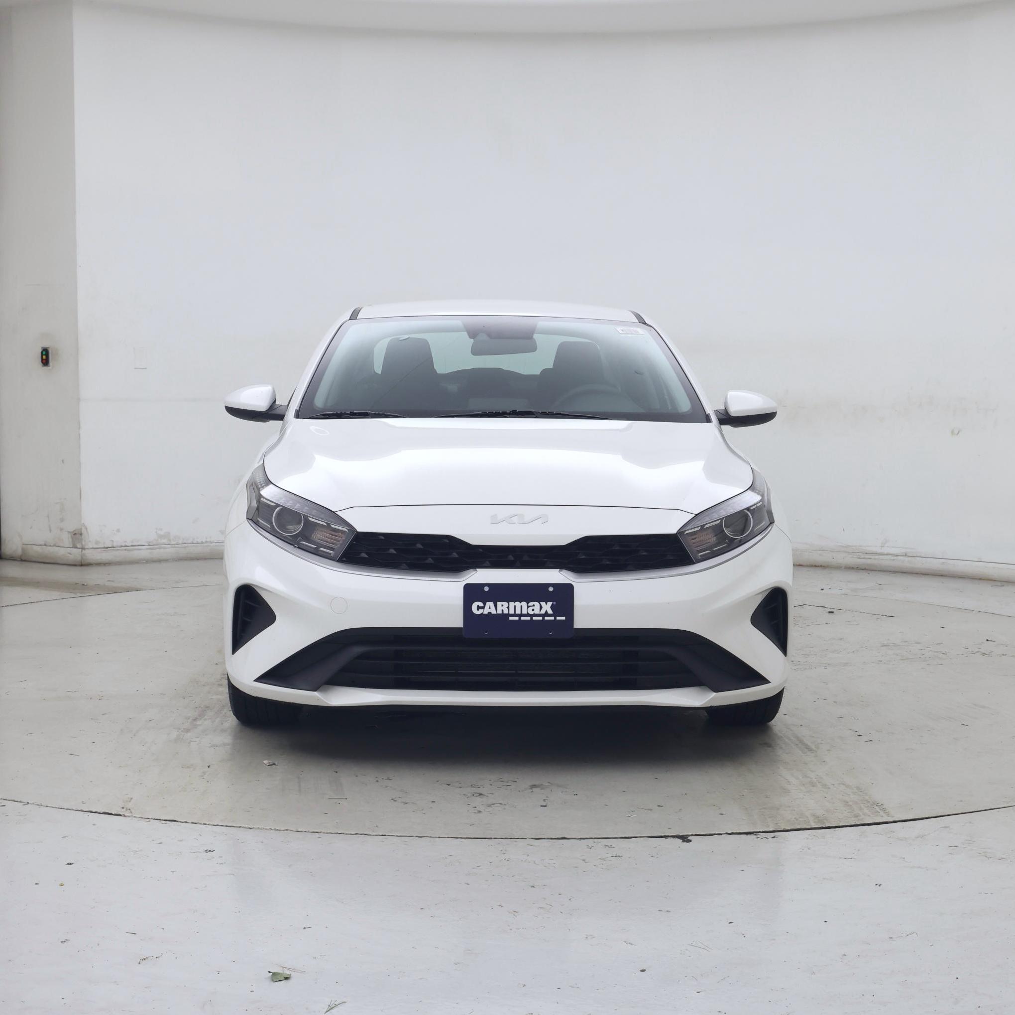 Thumbnail: 2023 Kia Forte - 5