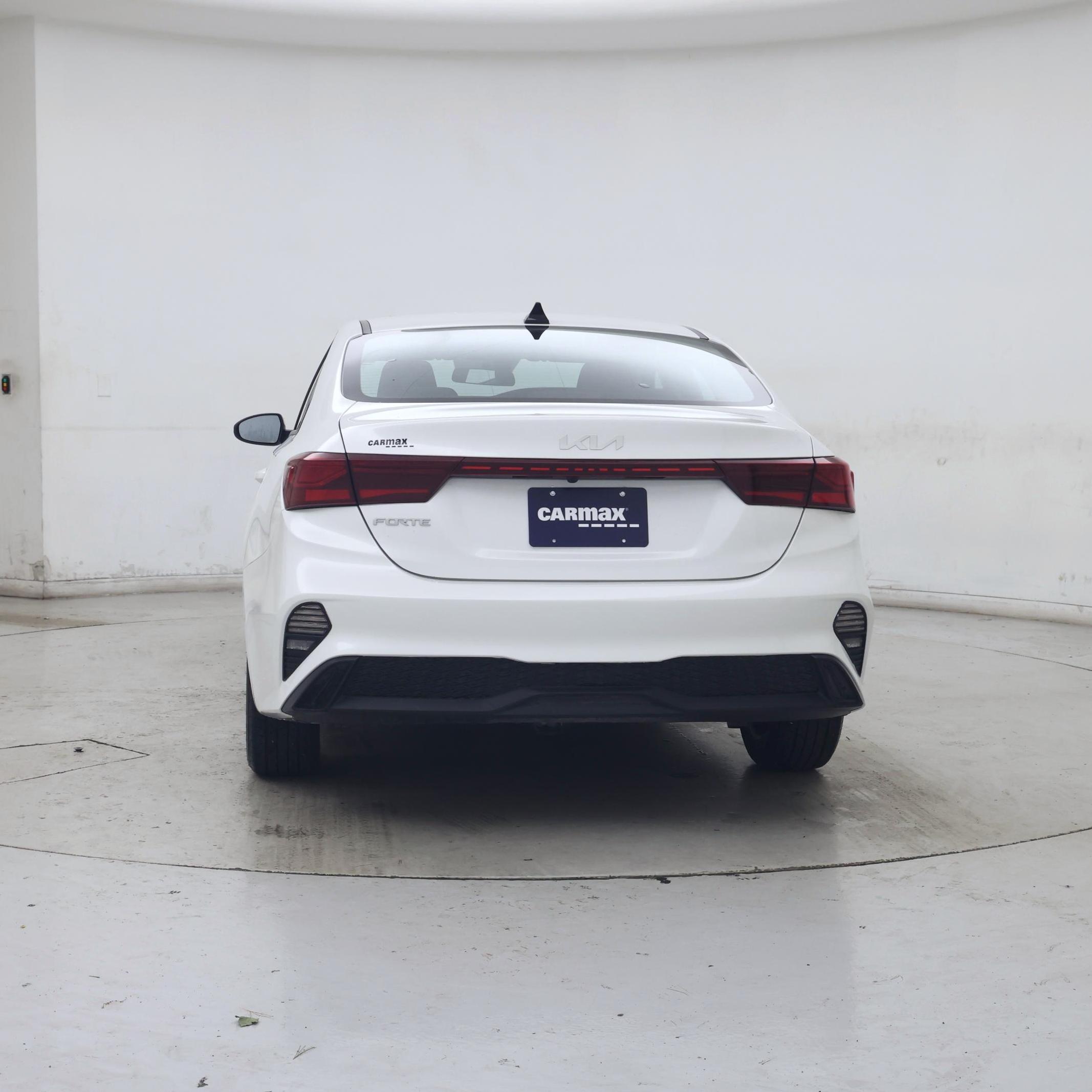Thumbnail: 2023 Kia Forte - 6