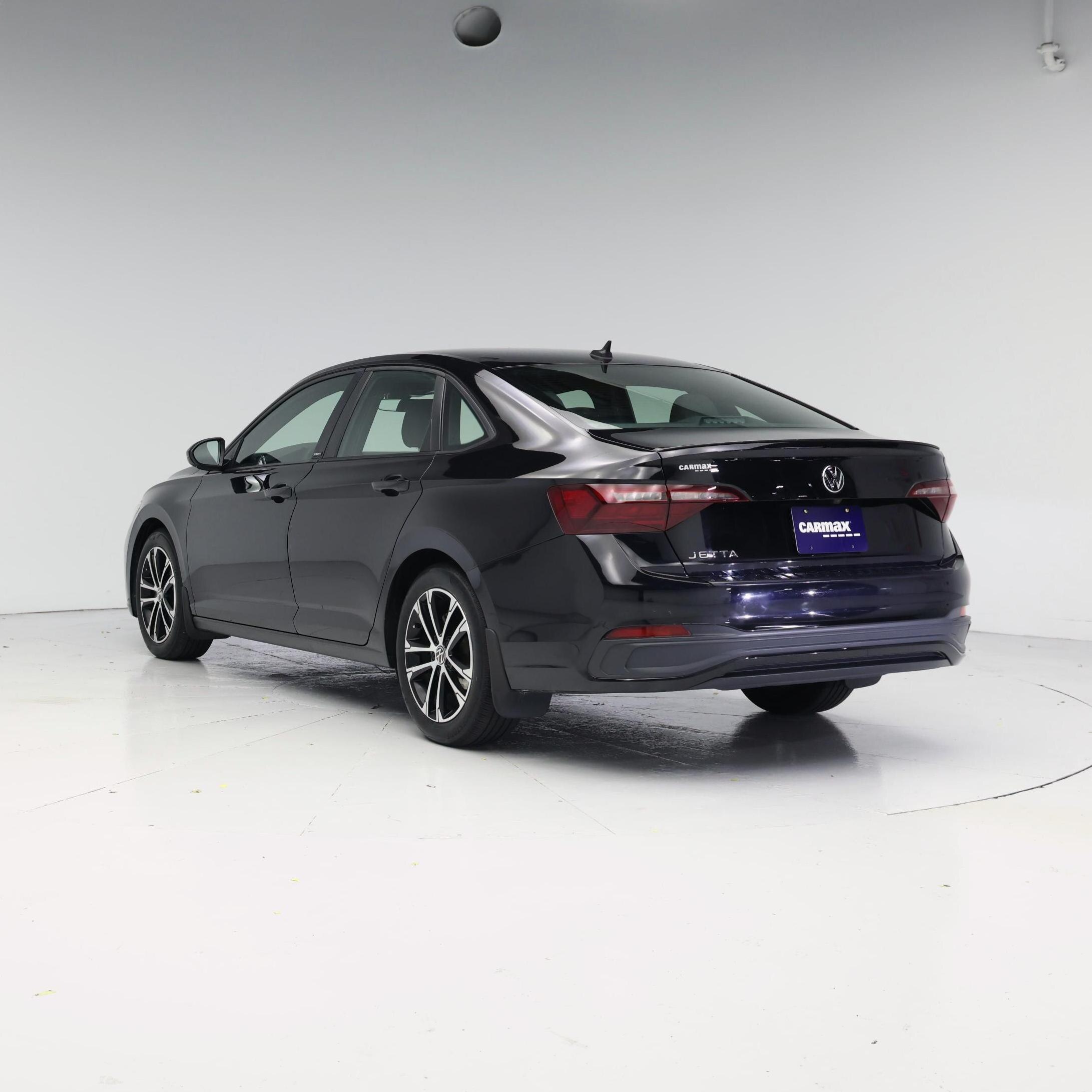 Thumbnail: 2023 Volkswagen Jetta - 2