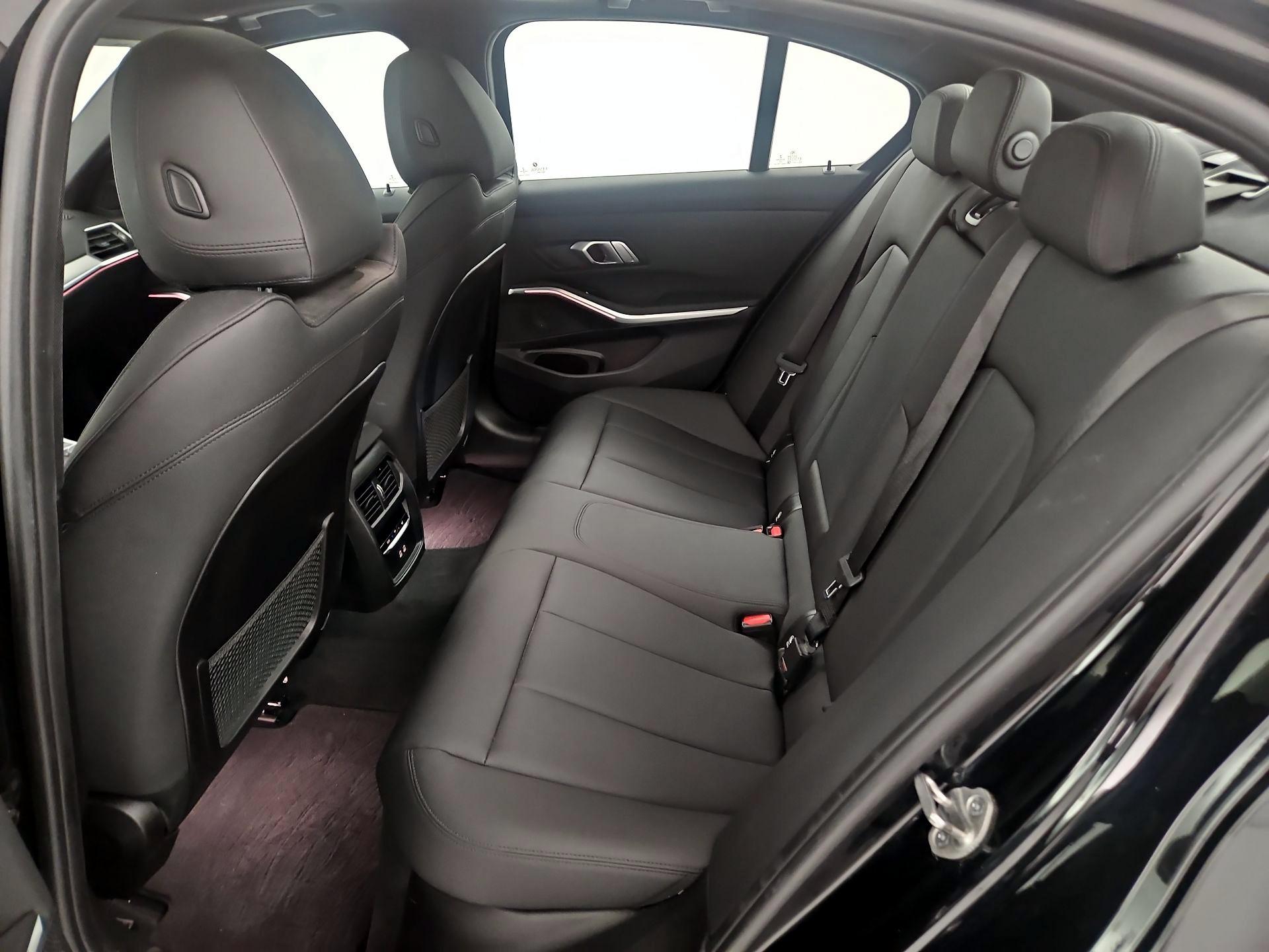Thumbnail: 2021 BMW 3 Series - 19