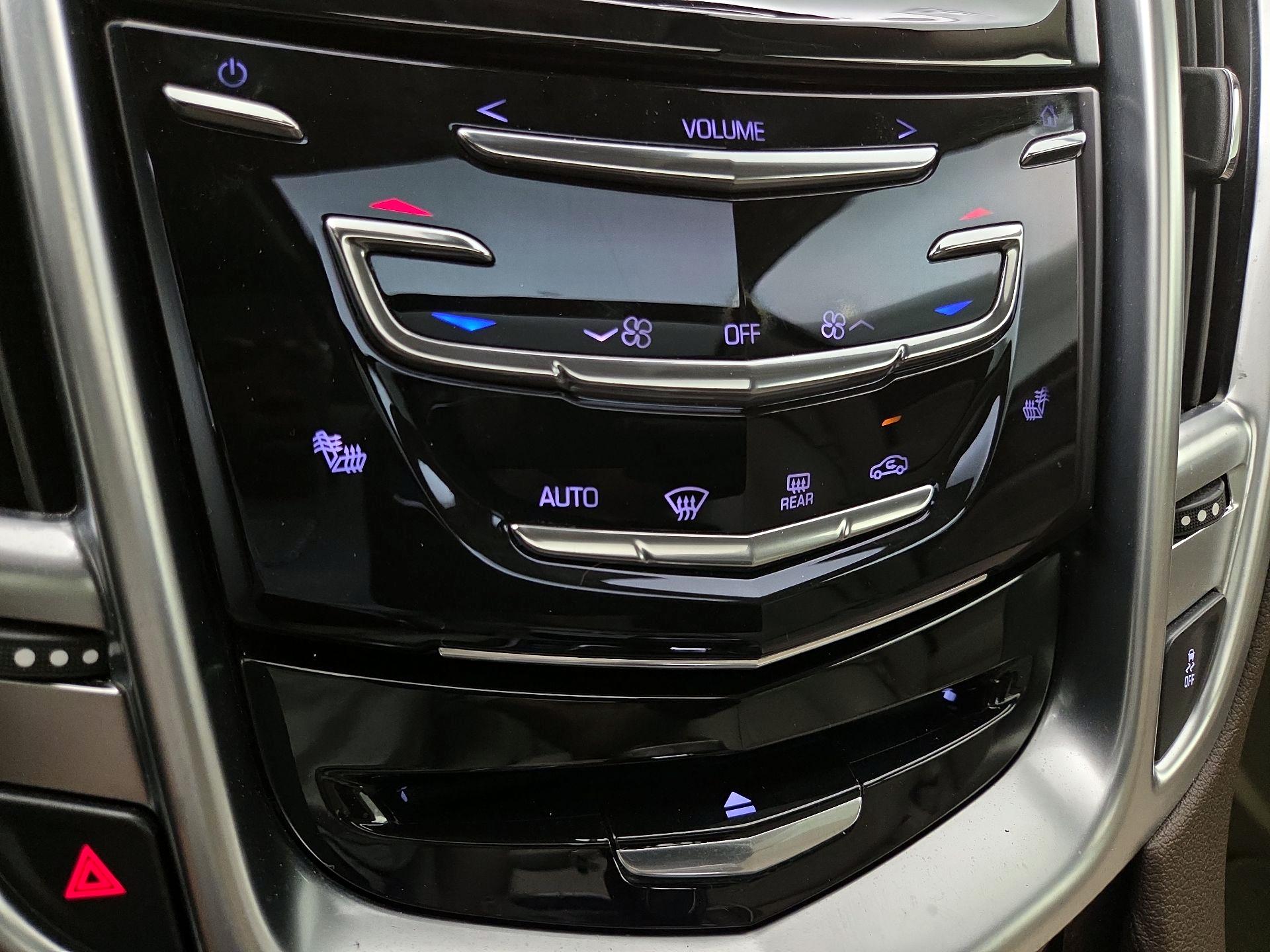 Thumbnail: 2016 Cadillac SRX - 17