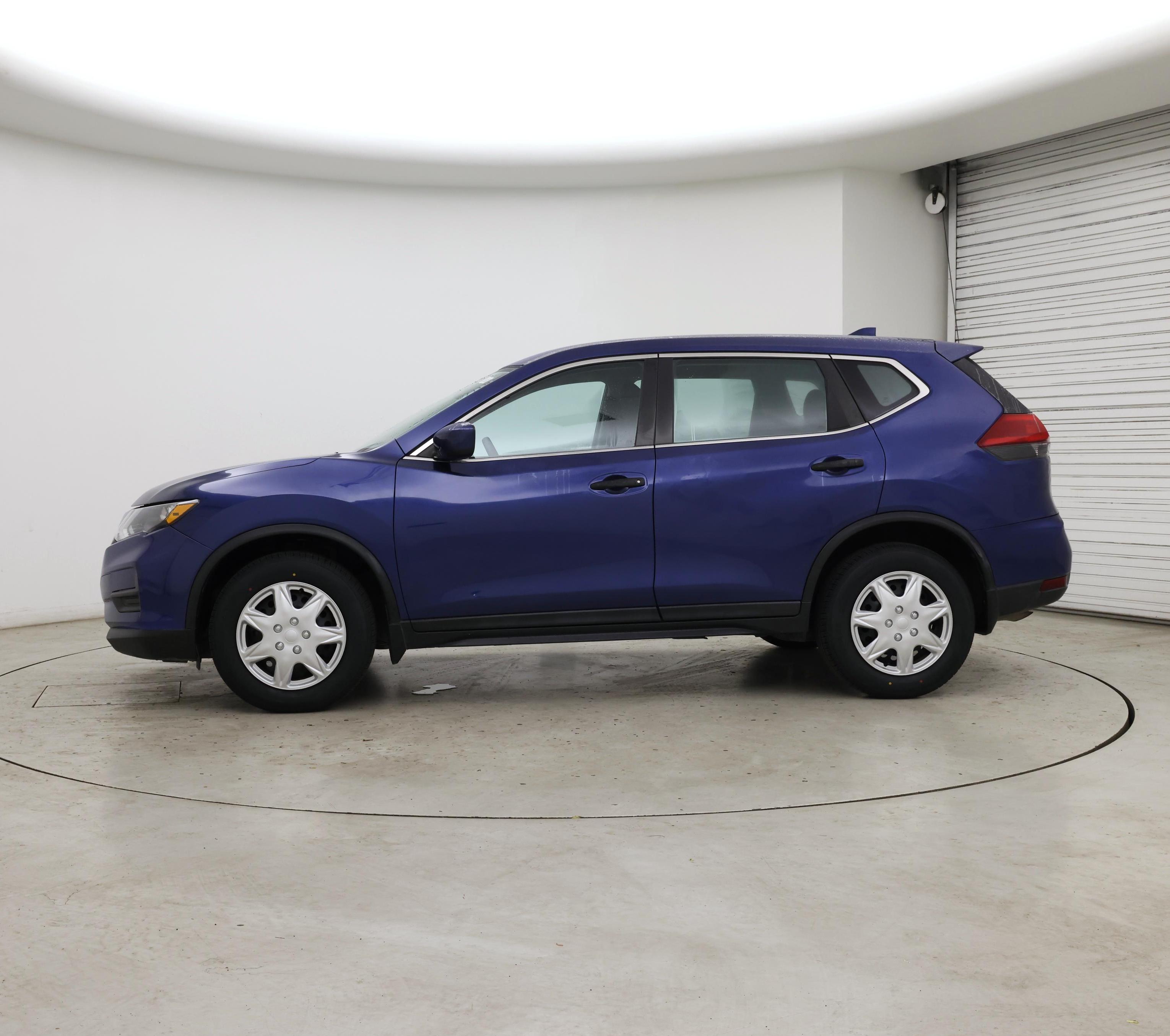 Thumbnail: 2020 Nissan Rogue - 3