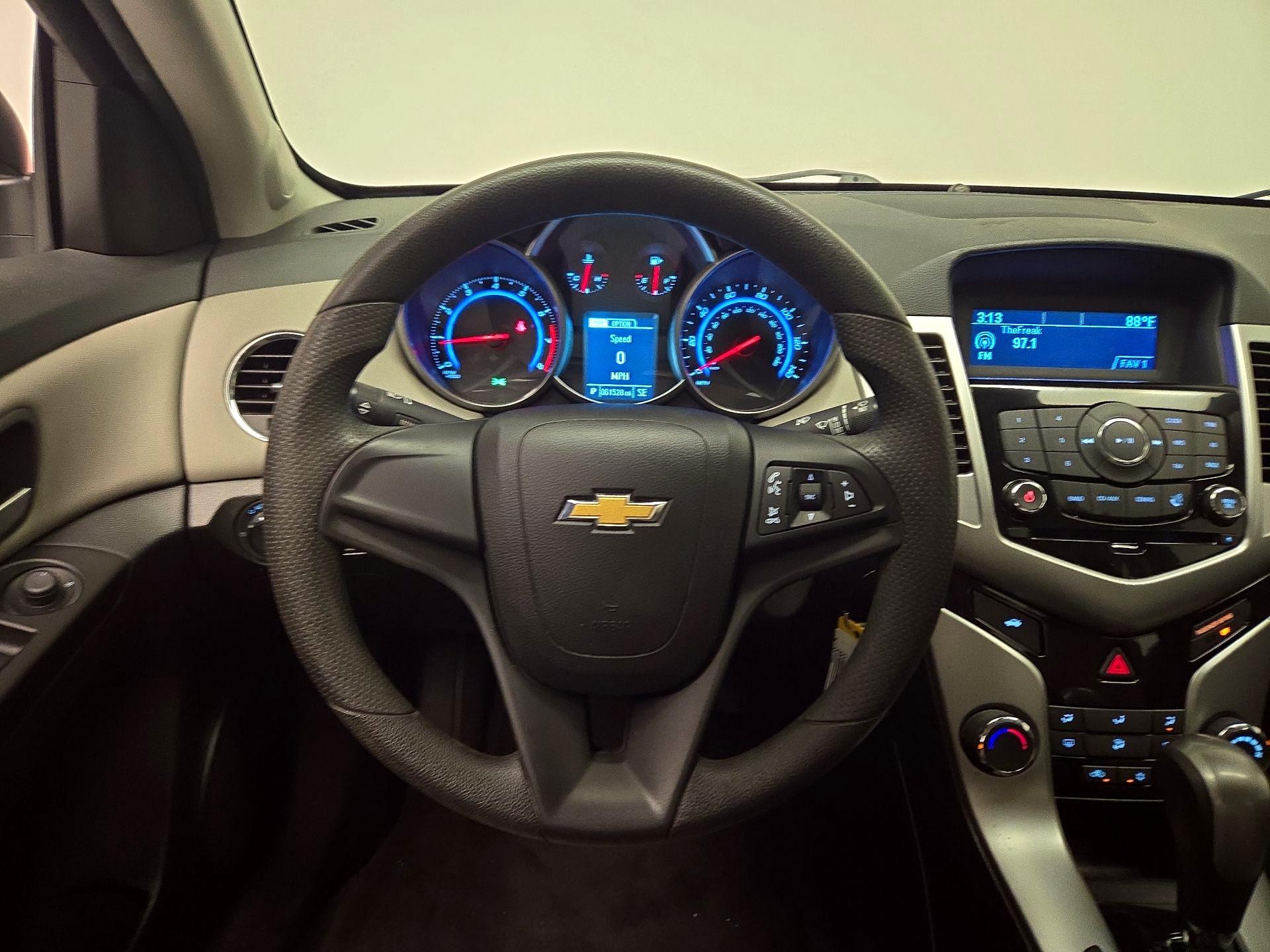 Thumbnail: 2015 Chevrolet Cruze - 10