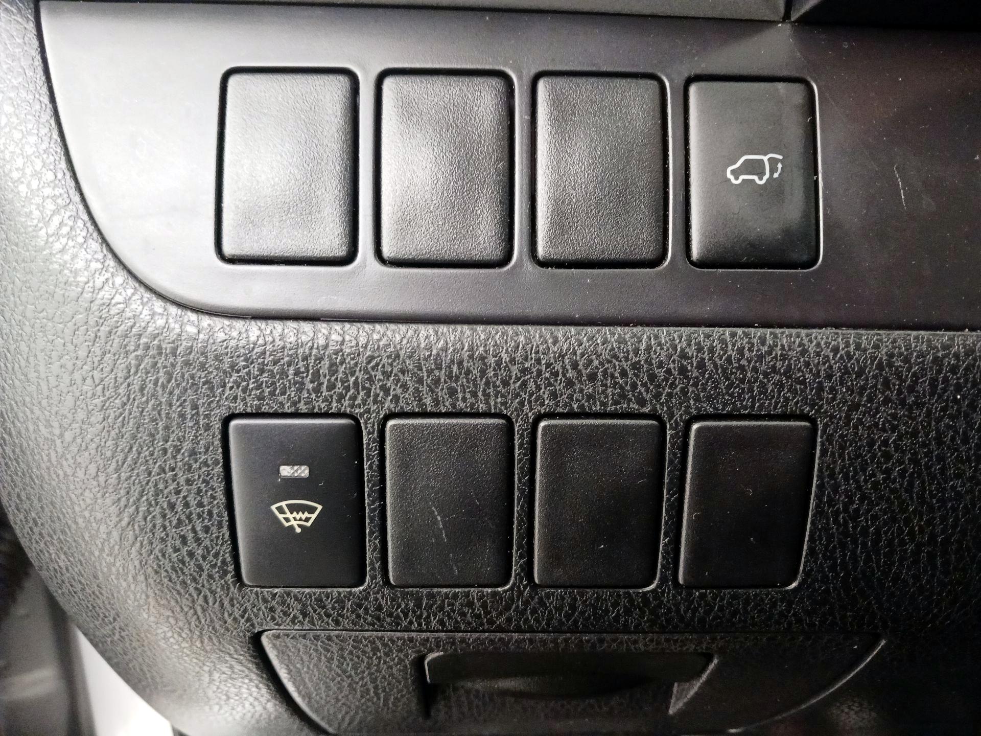 Thumbnail: 2015 Toyota Highlander - 13