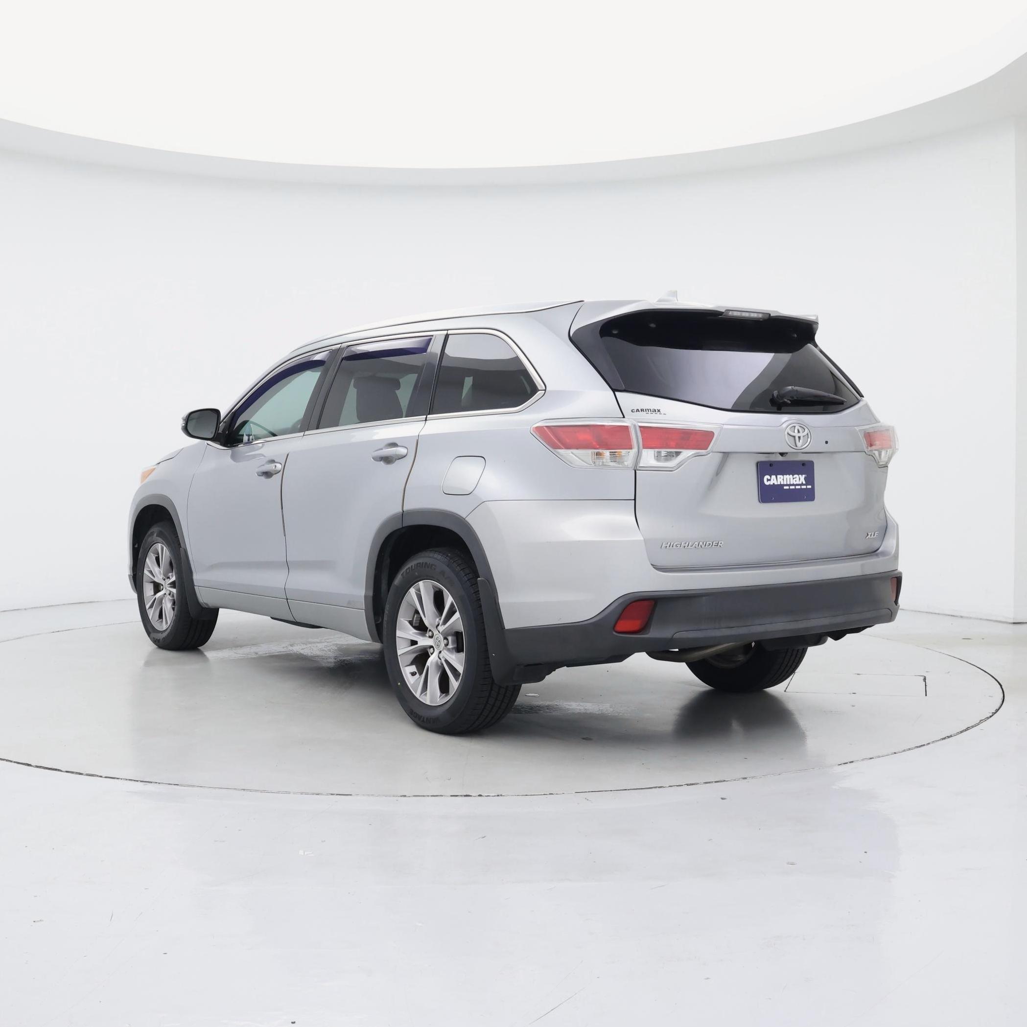Thumbnail: 2015 Toyota Highlander - 2